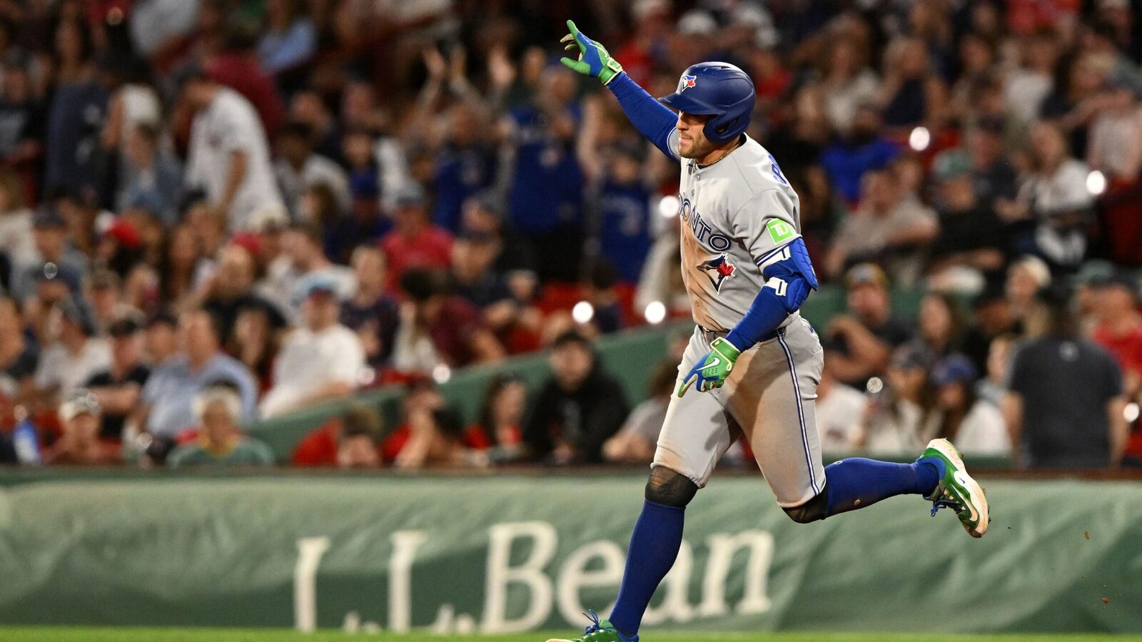Watch: George Springer blasts 300th career home run | Yardbarker