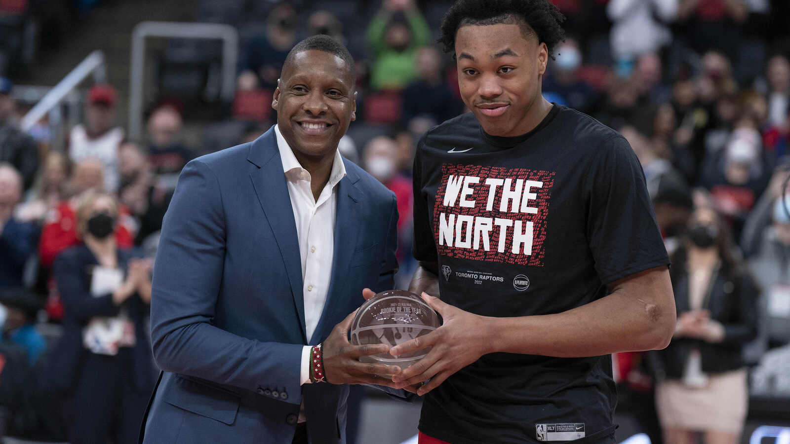 https://www.yardbarker.com/media/1/f/1fcde6f38c2bcafd0625bf999cb50019c1389391/thumb_16x9/inspirational-raptors-leader-out-his-reign-unravel.jpg
