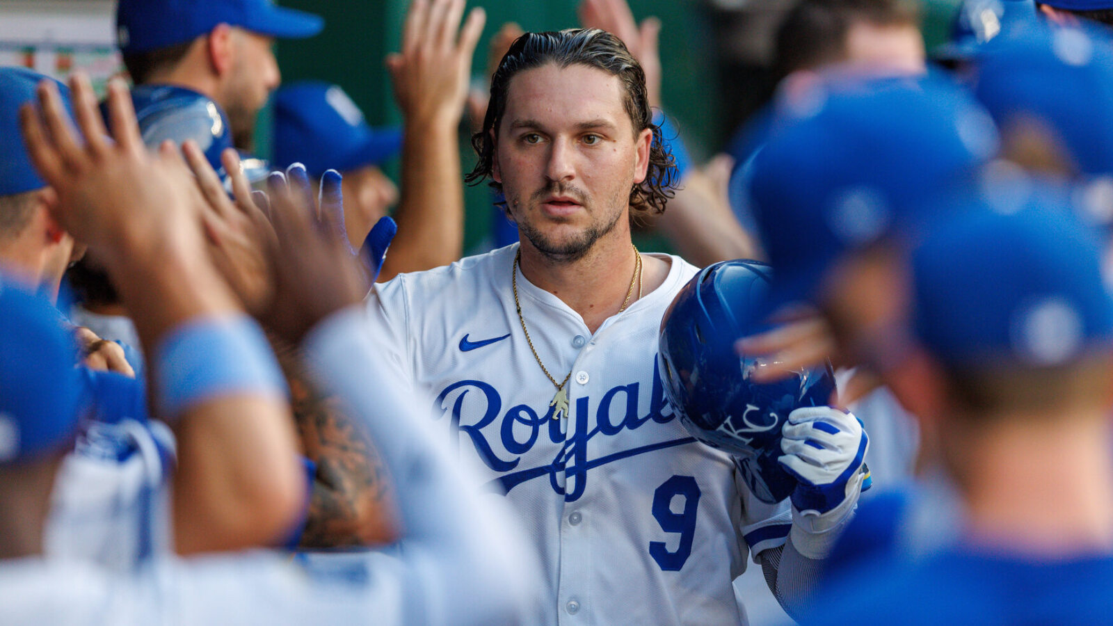 https://www.yardbarker.com/media/2/0/203a0d8b71948ff7b6c9cdfce0862cb2b2ed4167/thumb_16x9/vinnie-pasquantino-major-reason-royals-improved.jpg?v=1