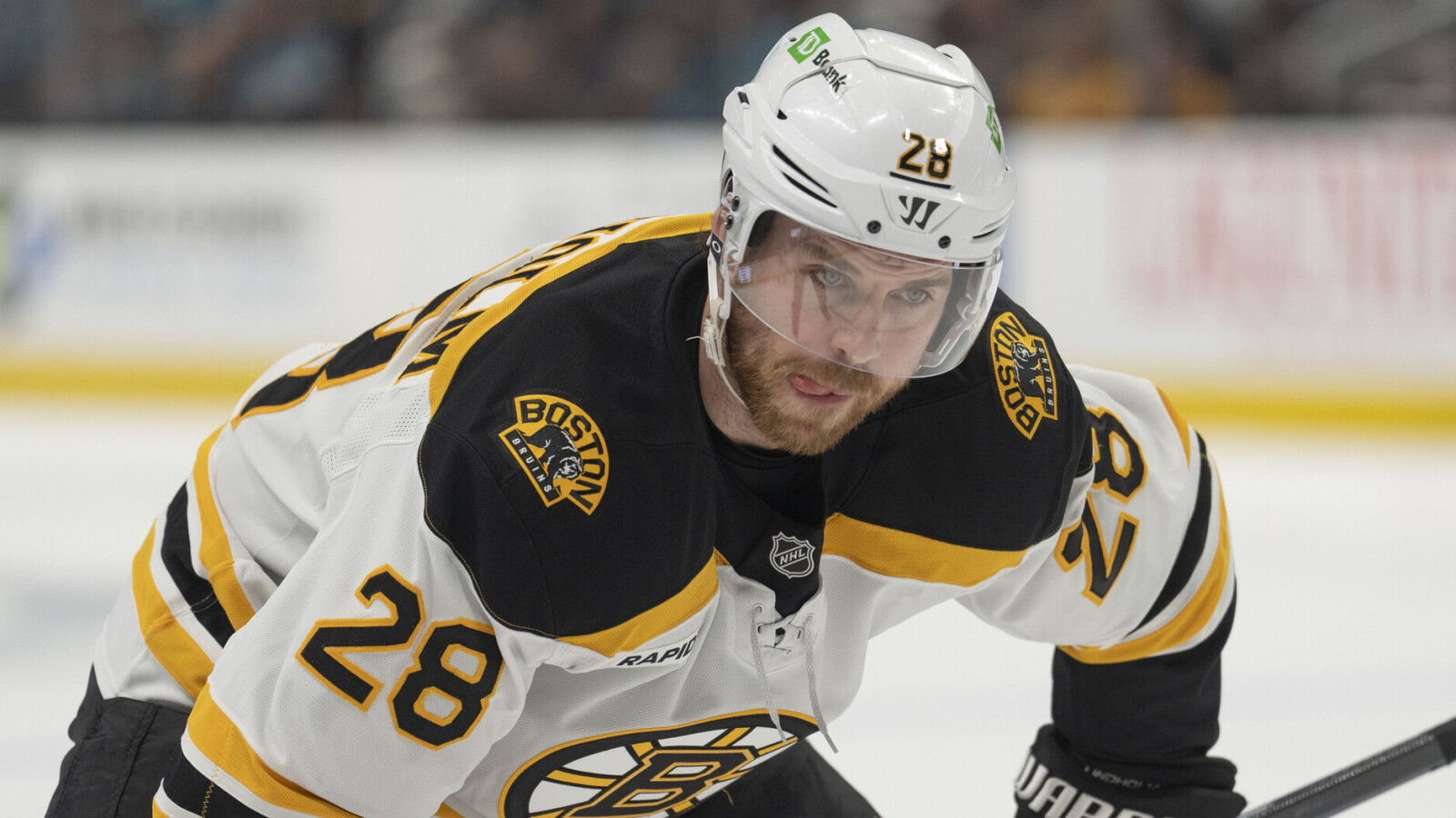 https://www.yardbarker.com/media/2/0/2068e16c5f38f7ed0e60edd807af3fcf56cf4aaa/thumb_16x9/bruins-elias-lindholm-ready-bounce-back-next.jpg?v=1