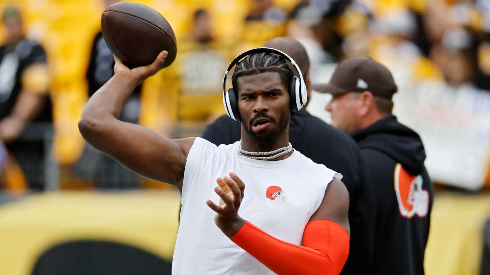 Willie McGinest Discusses Shedeur Sanders' Struggles with the Browns