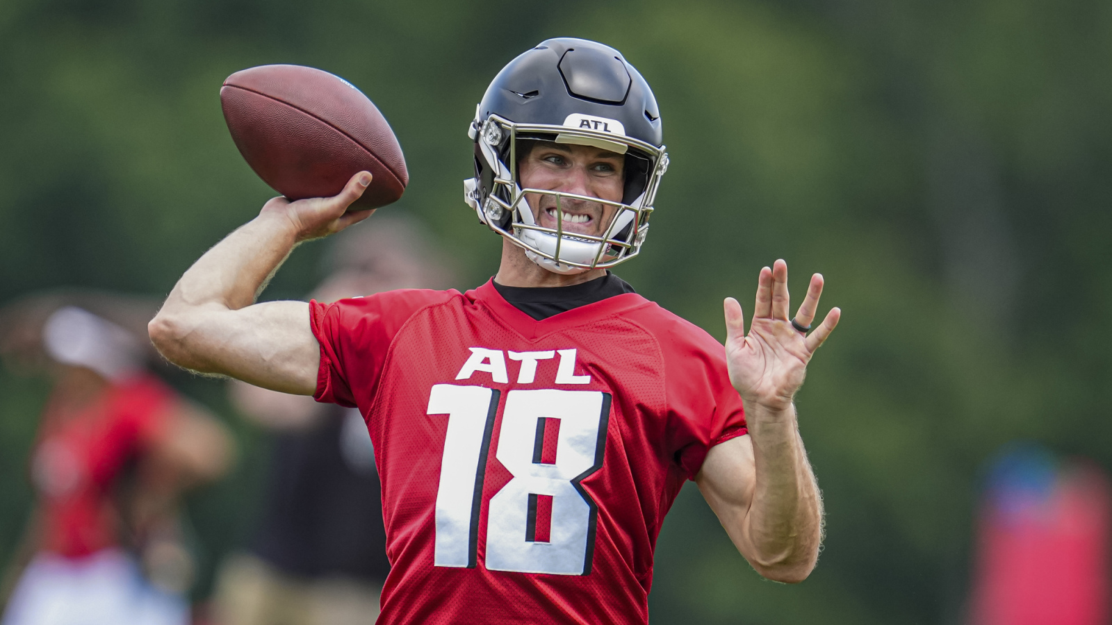 Insider expands on why Falcons could replace Cousins with Penix in 2025