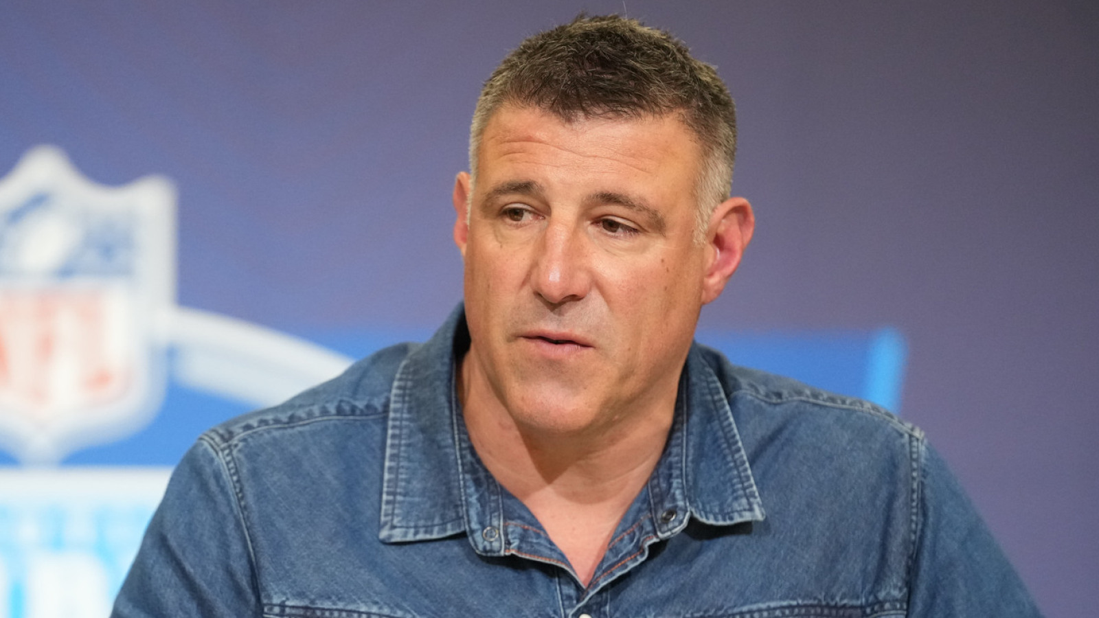 Patriots players address ongoing Mike Vrabel, Dianna Russini controversy