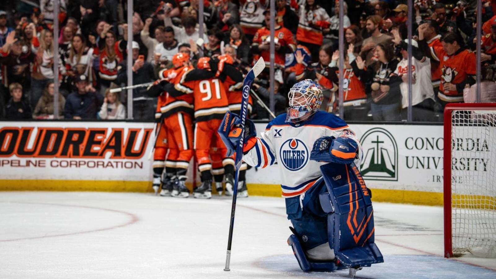 https://www.yardbarker.com/media/2/1/215fde14aa62d46f3f0be7da9482f0d33307d723/thumb_16x9/Tristan-Jarry-Oilers-6-1200x800.jpg