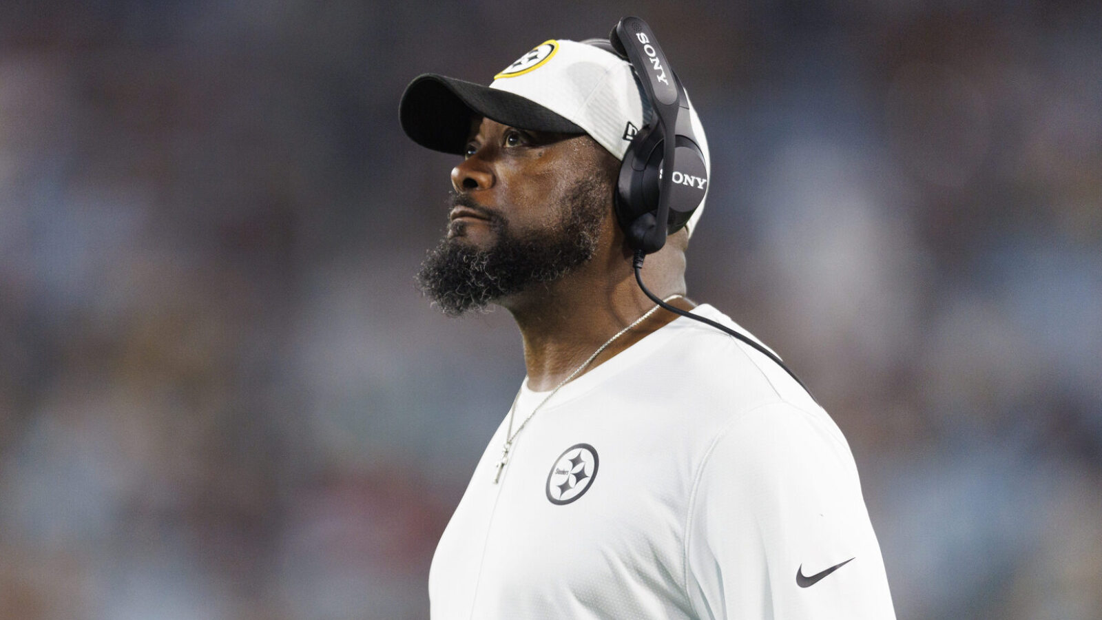 https://www.yardbarker.com/media/2/1/21b4b5258fa41436e1f810d8b6760fb03089de4d/thumb_16x9/mike-tomlin-gives-big-hint-steelers-future-amid.jpg?v=1
