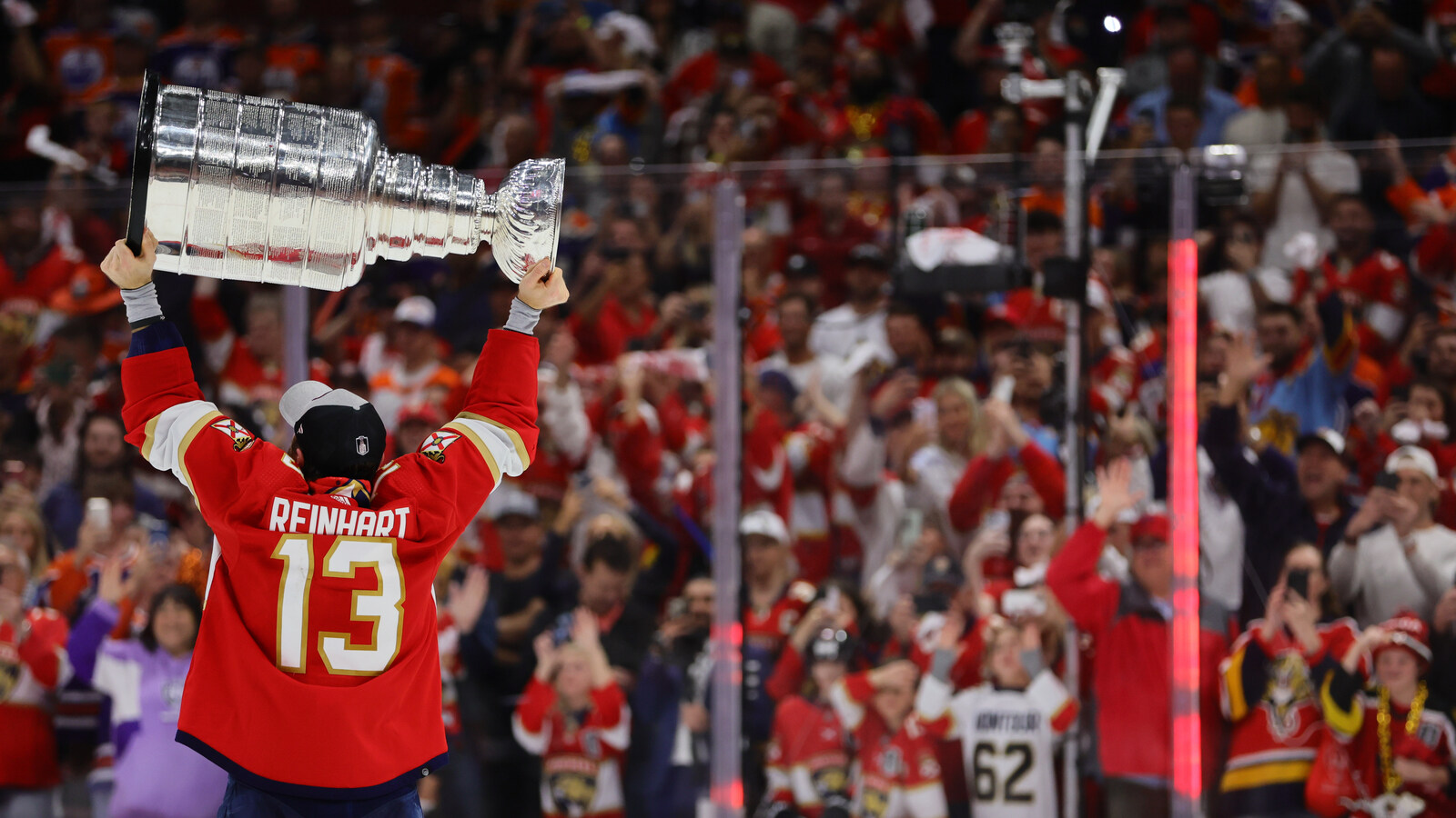NHL futures Odds on 2025 Stanley Cup champ and YB's early picks