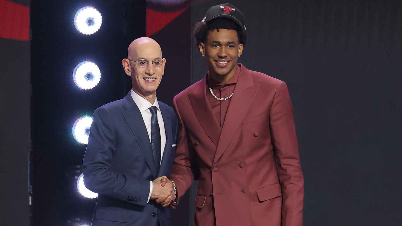 Bulls fans send mix messages about the drafting of Dailyn Swain