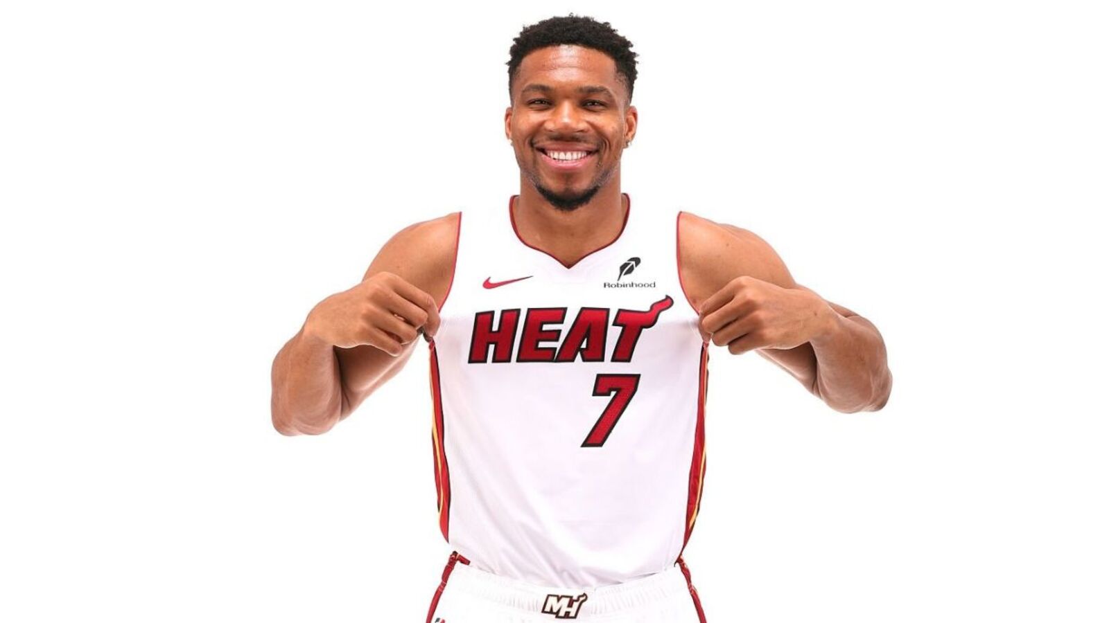 Giannis Antetokounmpo Surprises Erik Spoelstra And New Heat Colleagues With Gifts Ahead Of 2026-27