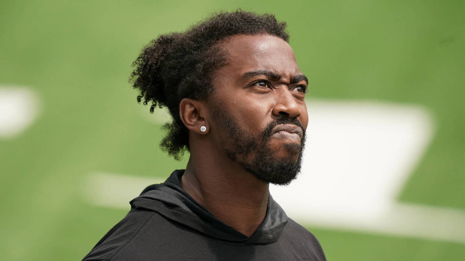 Texans add to intrigue by giving Tyrod Taylor high-end backup QB money | Yardbarker