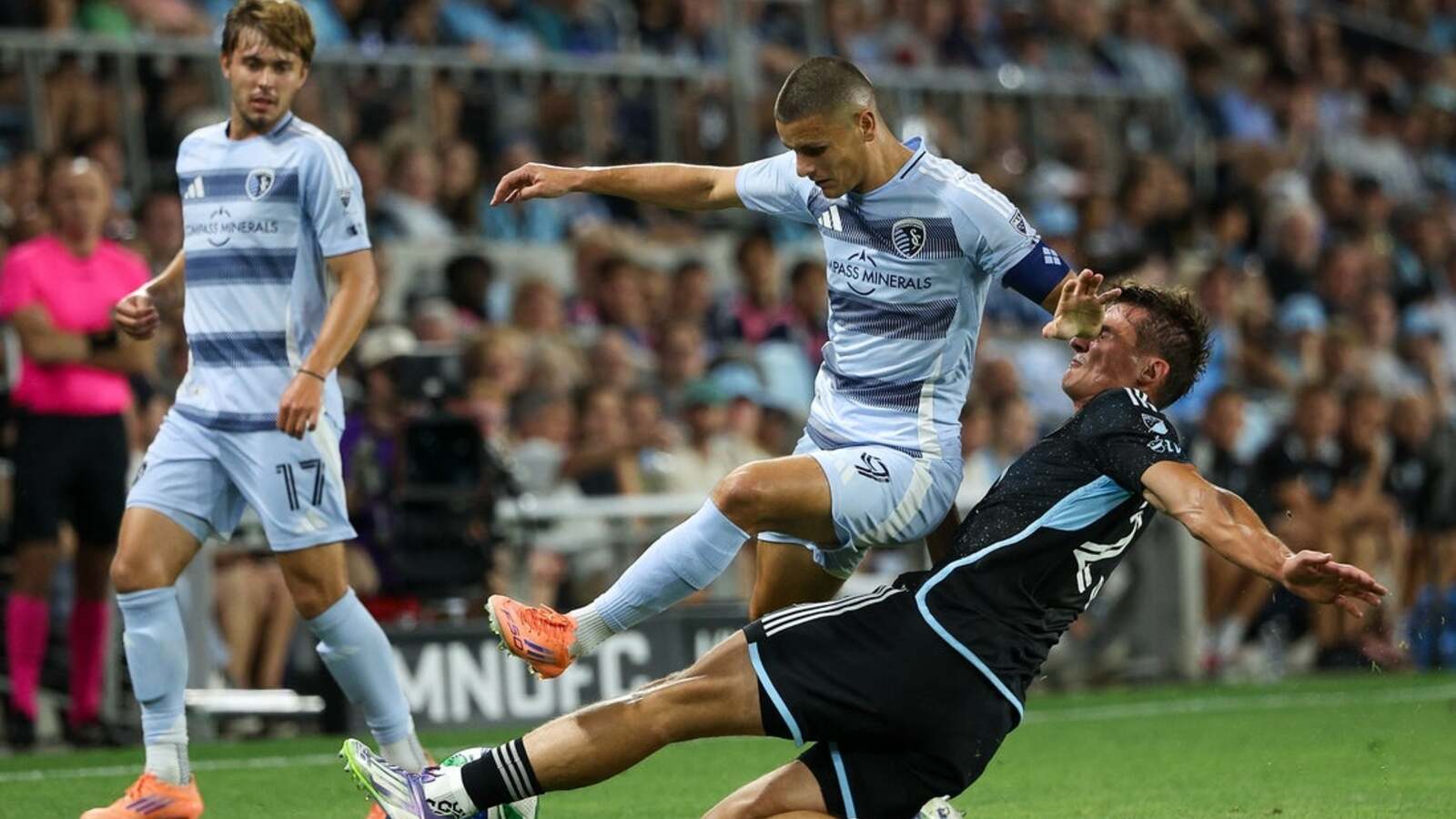Anthony Markanich tallies brace as Minnesota tops Sporting KC in home finale