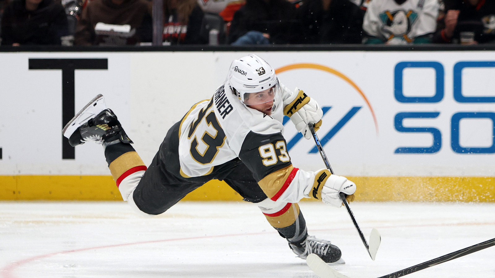 https://www.yardbarker.com/media/2/3/232b297752254bebd5fed03b8c9ca83b4d267f92/thumb_16x9/14-2026-anaheim-california-usa-vegas-golden.jpg