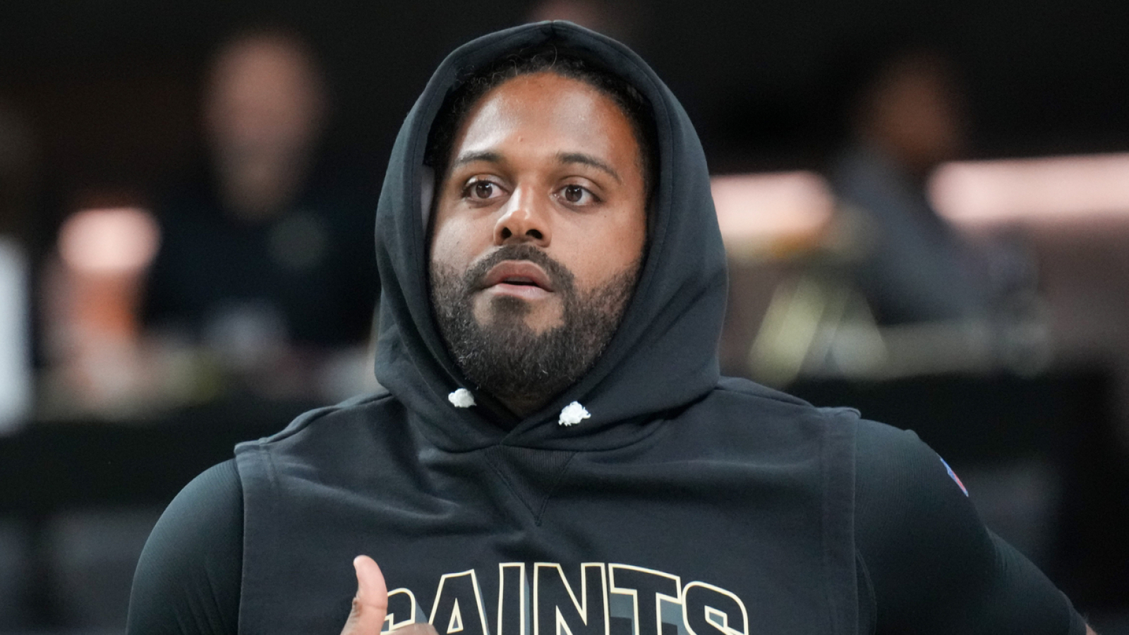 https://www.yardbarker.com/media/2/3/236fc34ba16733ac21db1863a90ce08cf3cdf8ea/thumb_16x9/browns-should-look-add-player-myles-garrett-trade.jpg?v=1