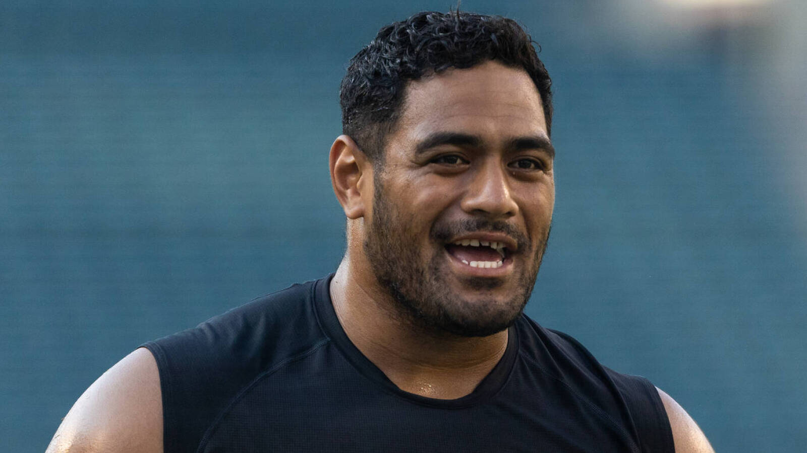 Watch: Eagles' Jordan Mailata joins Phillies celebration | Yardbarker