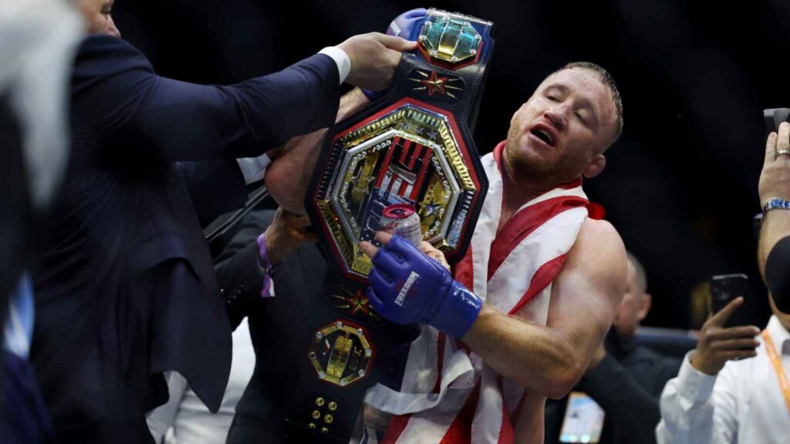 Gaethje upsets undefeated Topuria to win UFC lightweight title at White House event