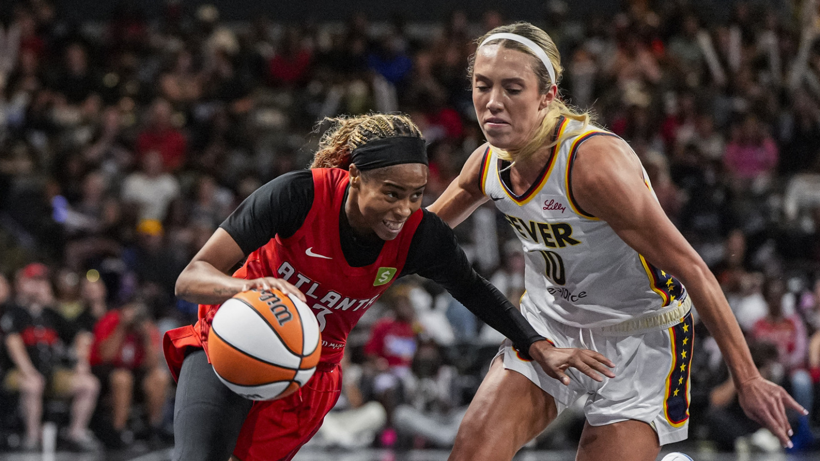 https://www.yardbarker.com/media/2/4/242b6ce6c821d7a02b179fde5baec066653cf4d5/thumb_16x9/fever-stun-dream-game-3-advance-wnba-playoffs.jpg?v=1