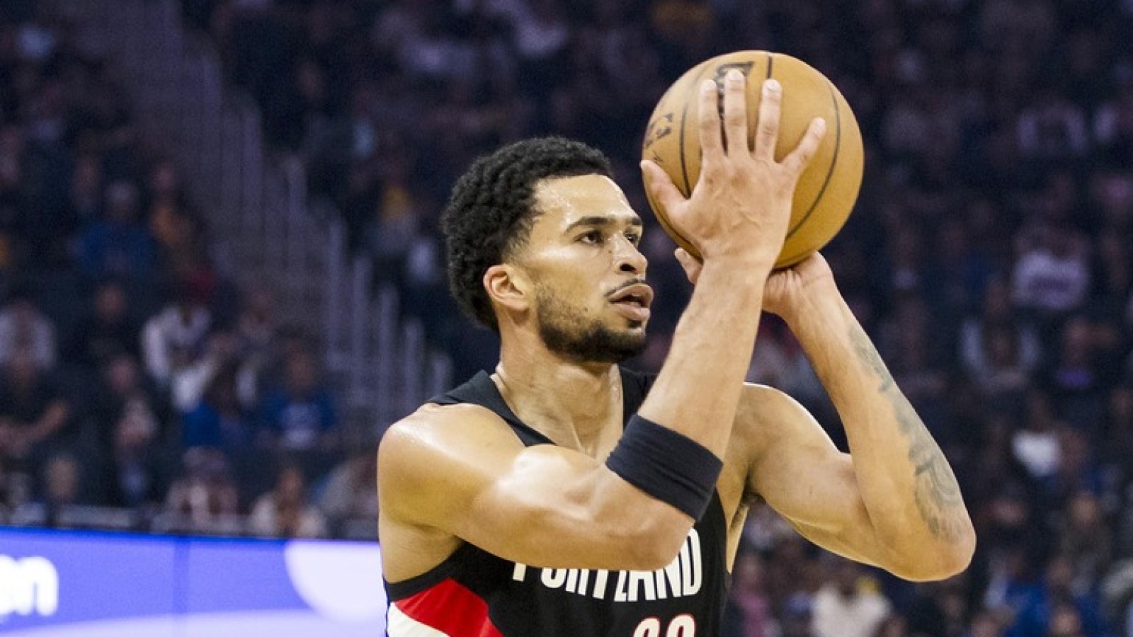 https://www.yardbarker.com/media/2/4/24dc8a9a7d79e81e470ef1069b4b829e296aff6f/thumb_16x9/trail-blazers-agree-four-year-extension-key-player.jpg?v=1