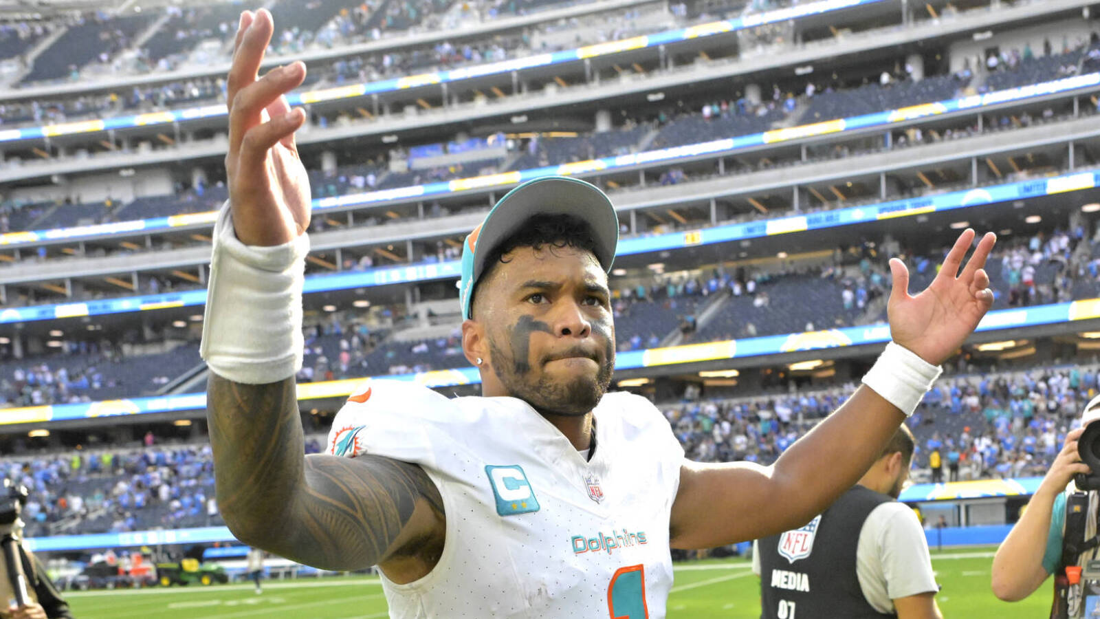 Dolphins star compares Tua Tagovailoa to future Hall of Famer