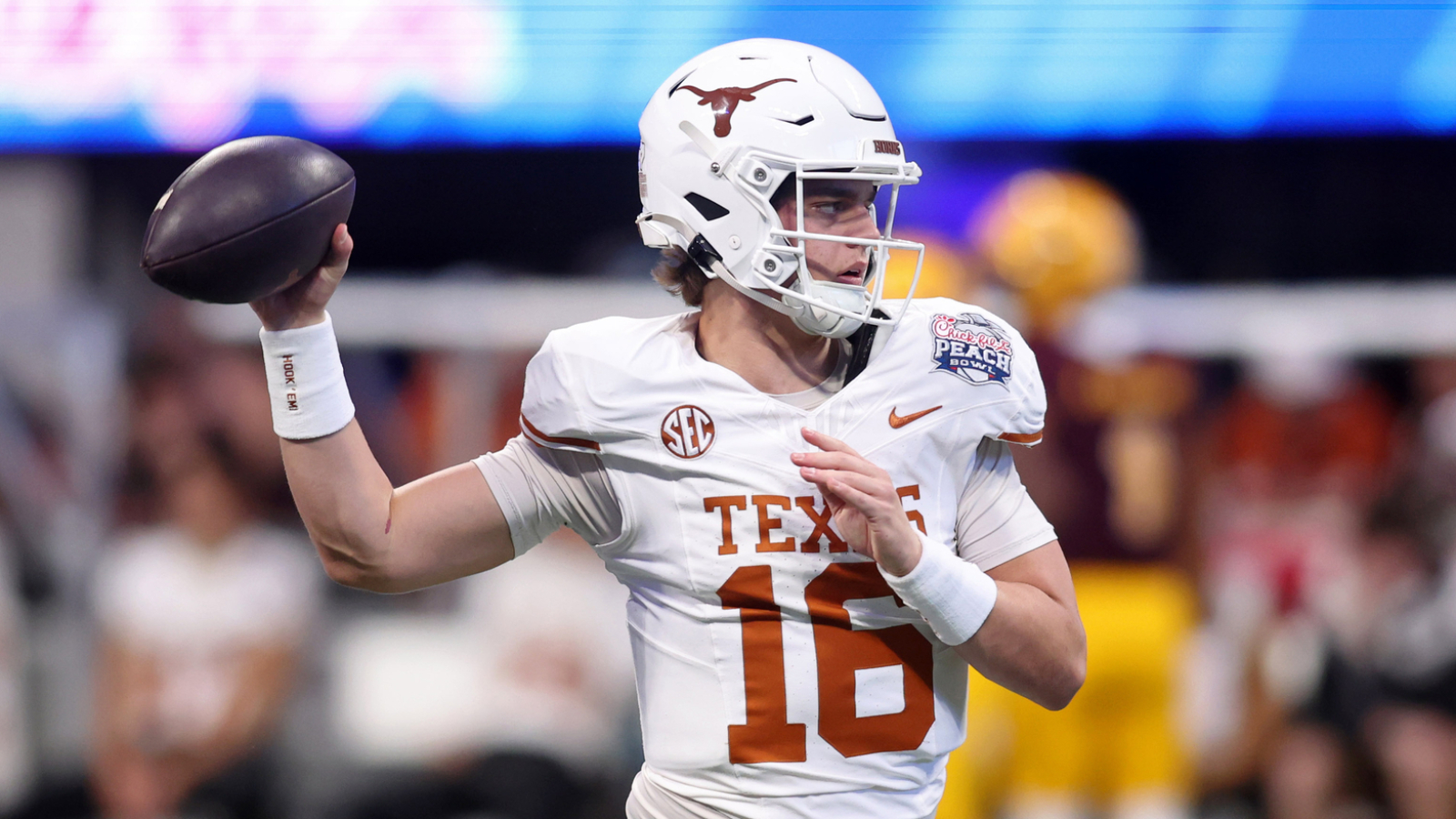 Even Texas QB Arch Manning struggles with his celebrity status Even Texas QB Arch Manning struggles with his celebrity status