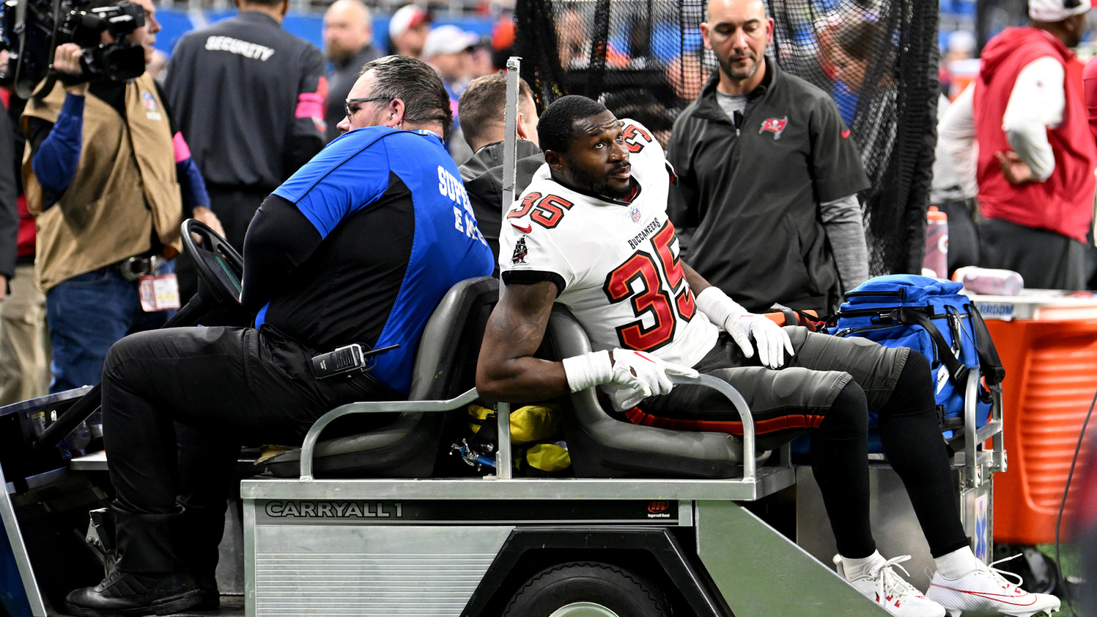 Buccaneers Place Two Players On Injured Reserve Yardbarker