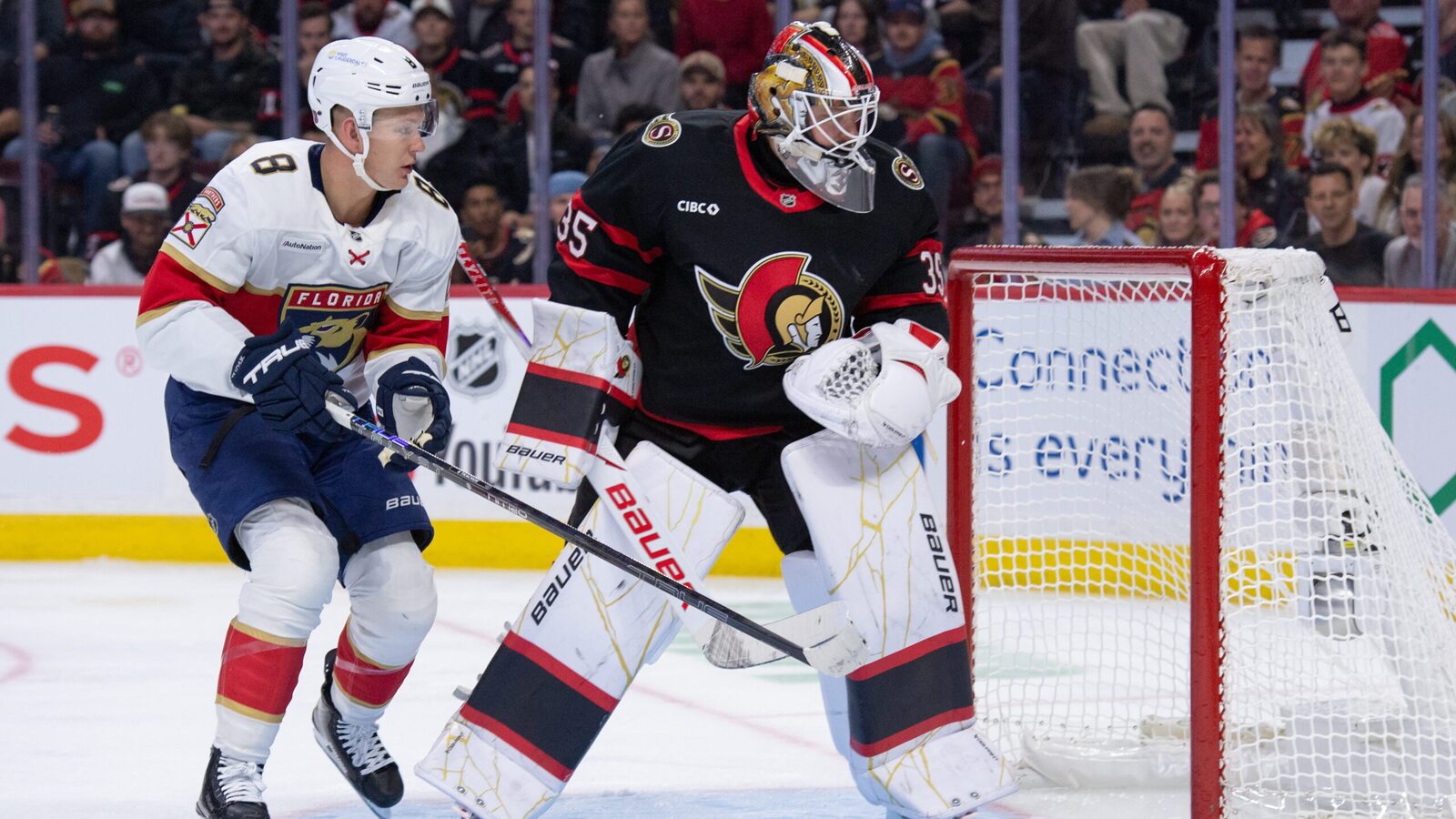 Senators’ Linus Ullmark leaves game against Panthers
