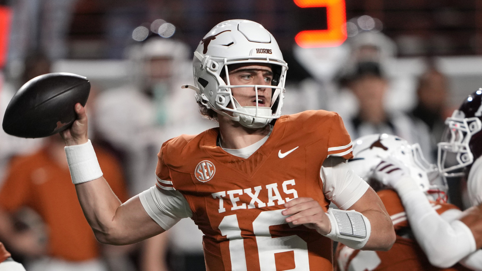 https://www.yardbarker.com/media/2/7/274d178e181ea3fd9a419900b4e157e23de11722/thumb_16x9/ranking-nine-quarterbacks-set-attend-sec-media.jpg?v=1