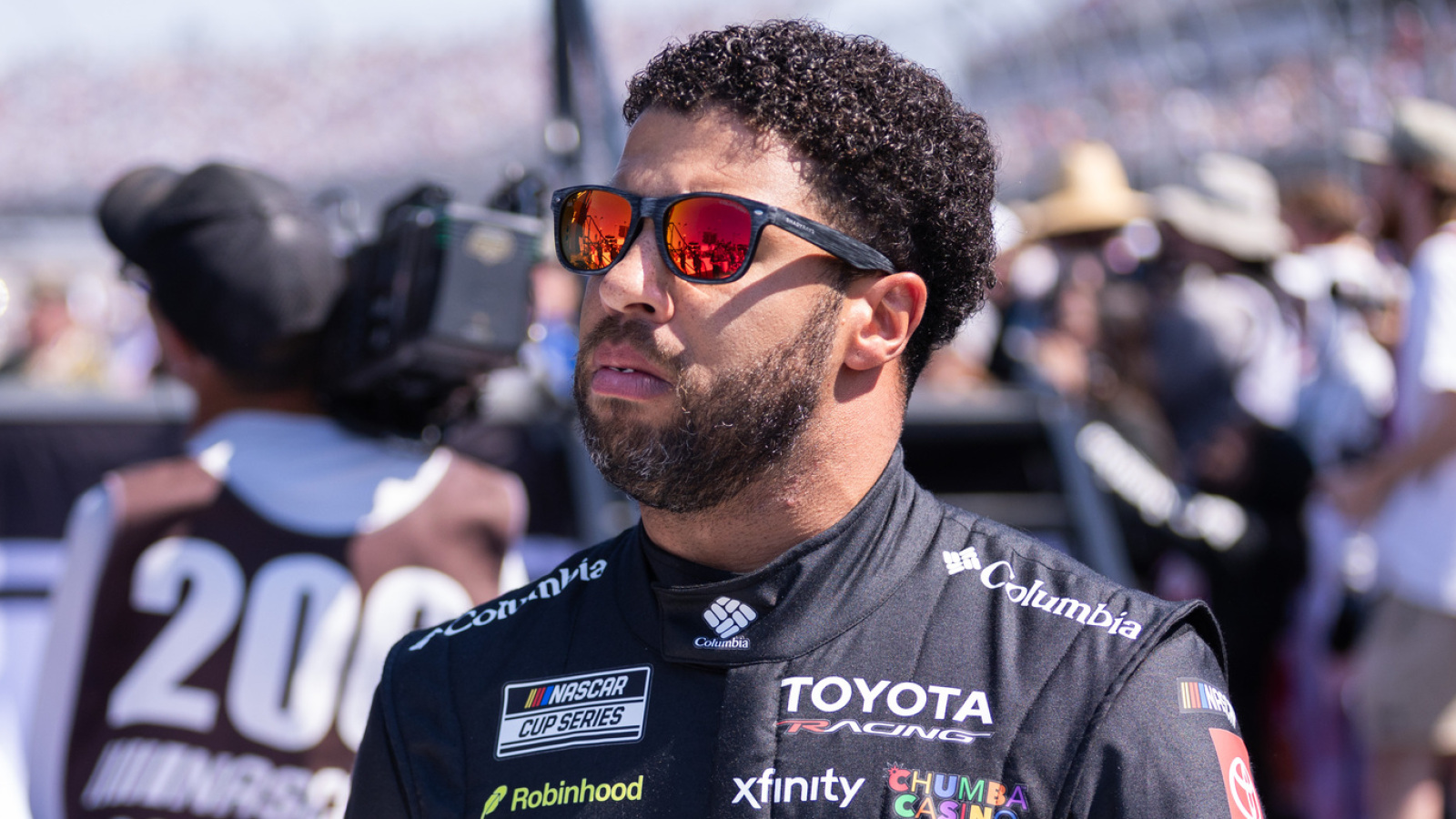 https://www.yardbarker.com/media/2/7/2768c17d4138c45a8a7bc0c1059ec5e1fdfe4952/thumb_16x9/bubba-wallace-explains-happened-practice-crash.jpg?v=1