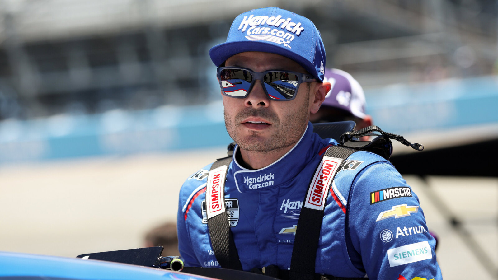 Kyle Larson Finishes Fifth in Southern 500, Remains in Title Chase