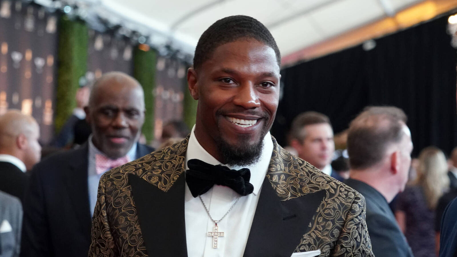 Former New Orleans Saints RB, Arizona Cardinals All-Pro Fan Favorite Retires  At 32 - BVM Sports