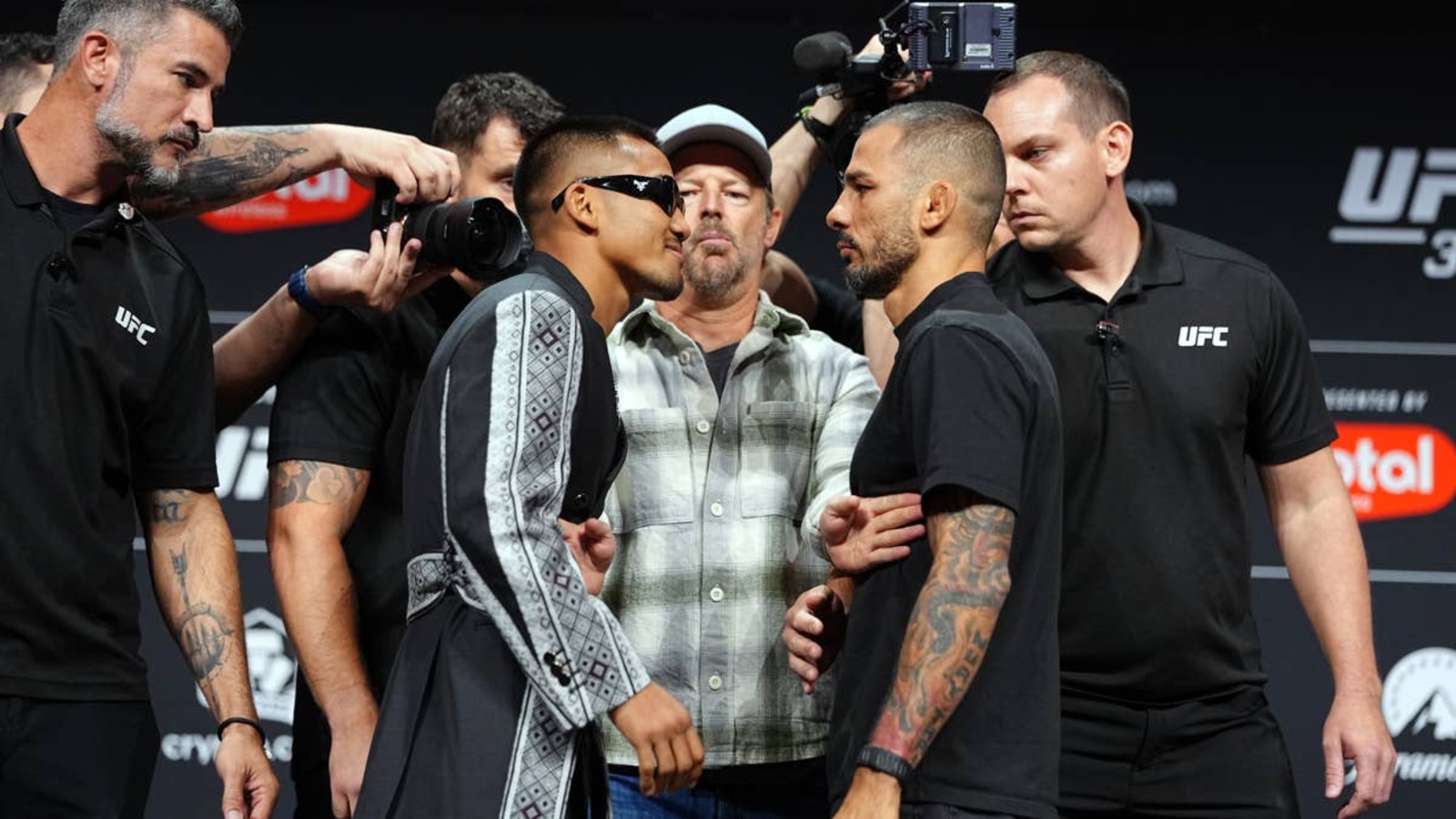 Joshua Van vs. Alexandre Pantoja: UFC 331 AI Prediction, Results and ...