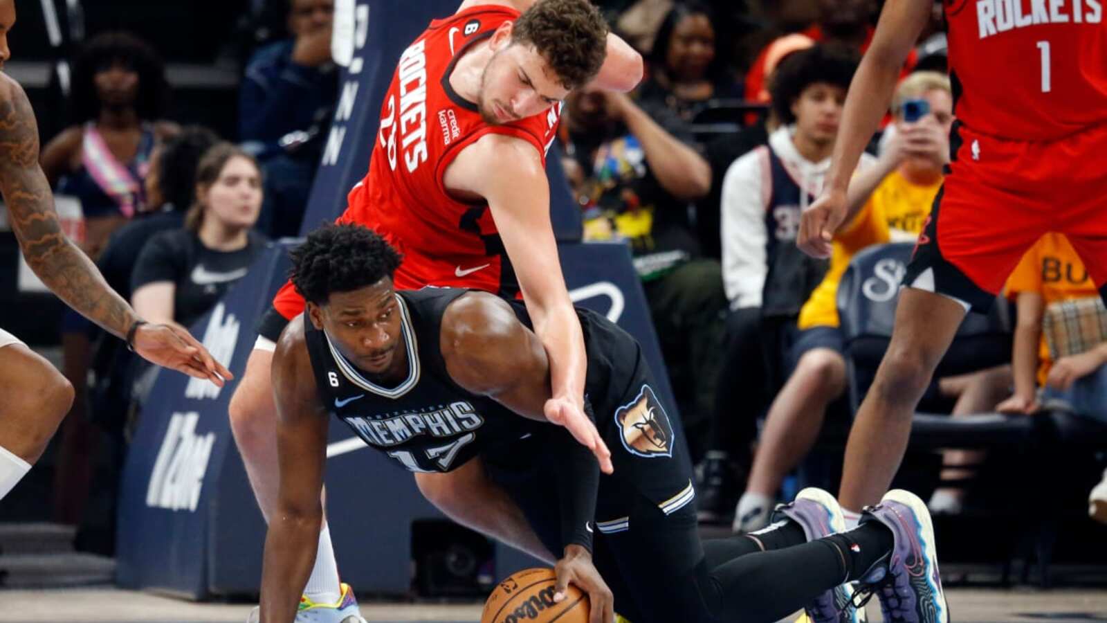 Rockets vs.  Grizzlies Takeaways: Frustration leads to blowout loss in Memphis