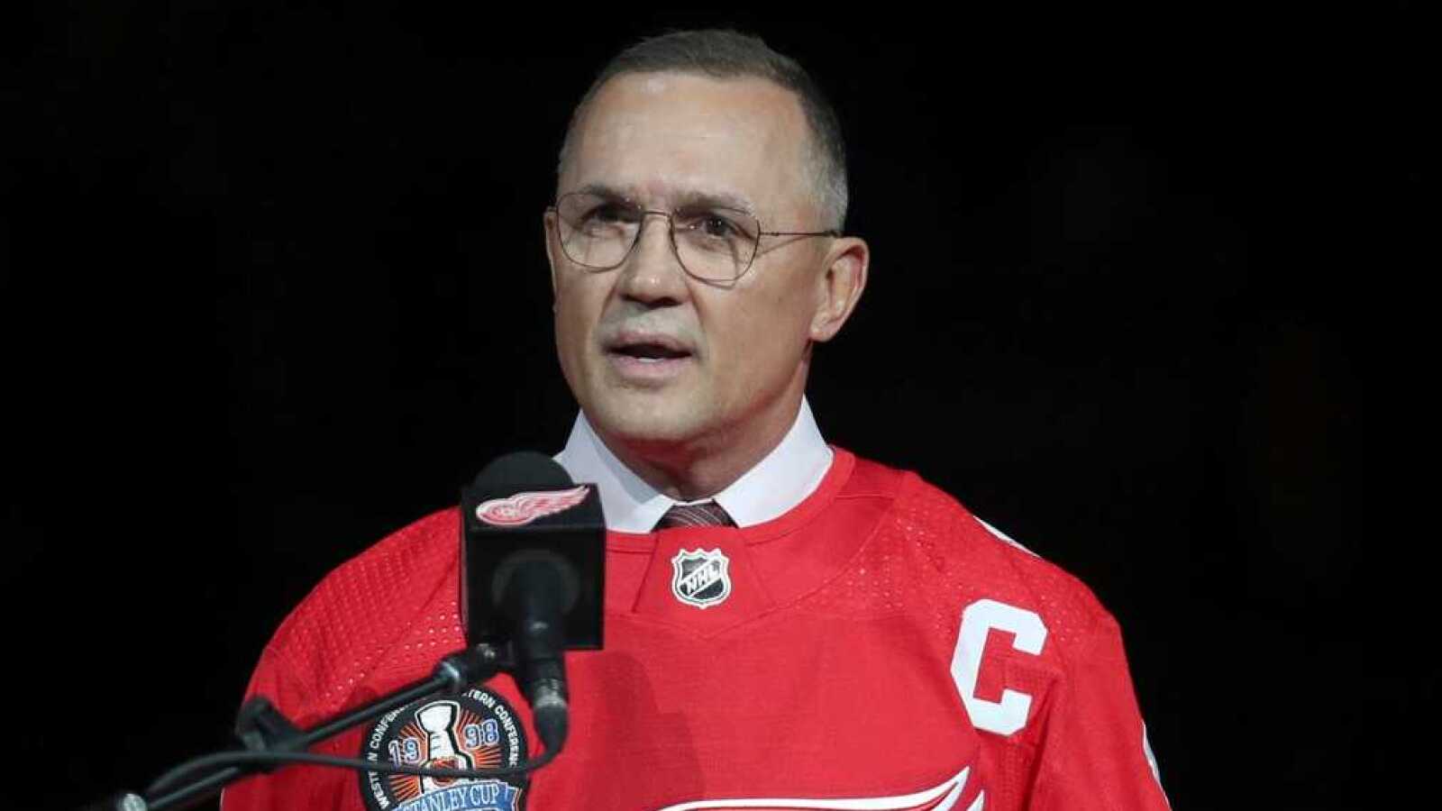 https://www.yardbarker.com/media/2/8/28887dee1f1571fbe50b48525337ce953e45b37f/thumb_16x9/steve-yzerman-talks-fans-1997-98-stanley-cup-run.jpg?v=2