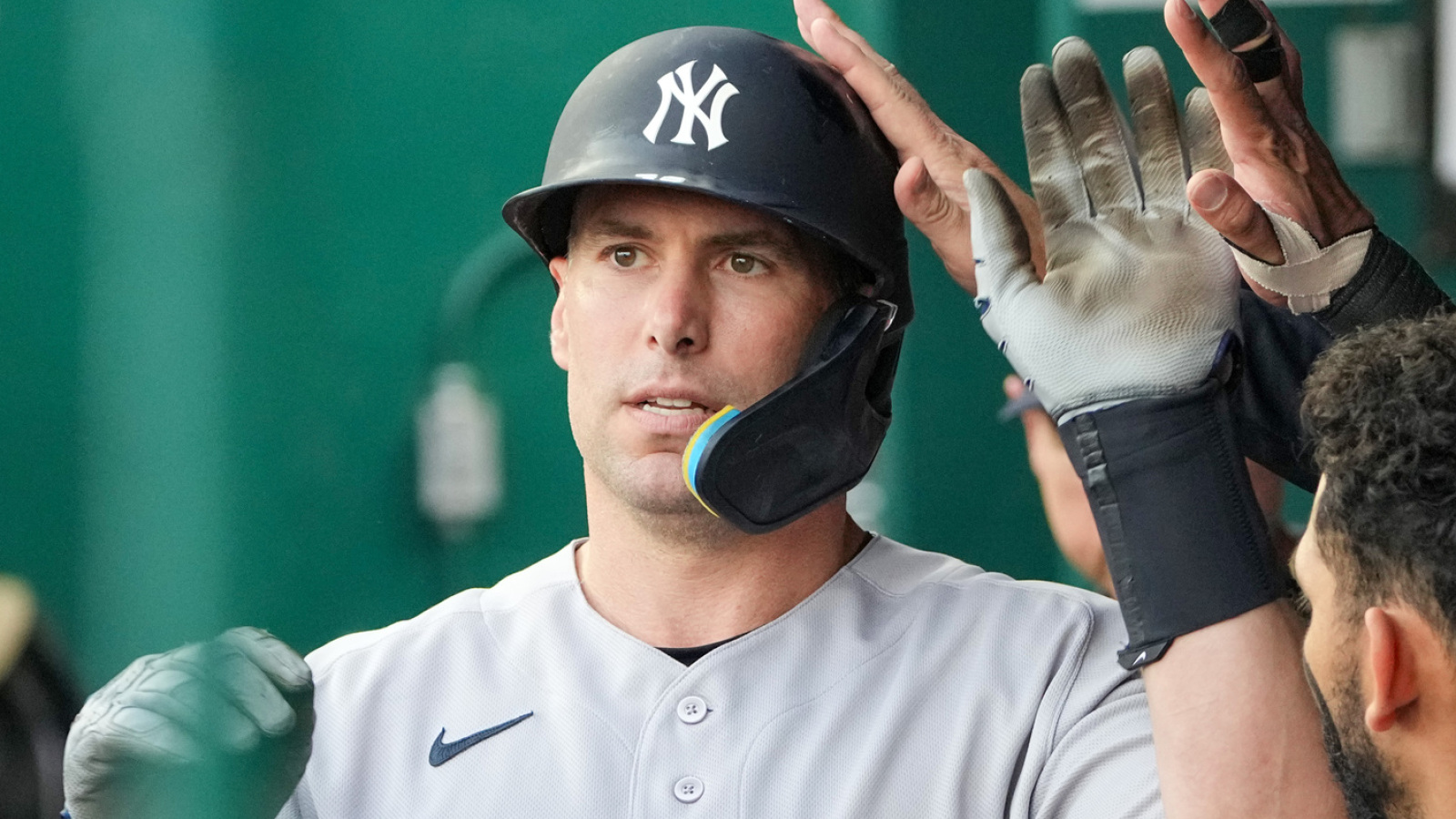 https://www.yardbarker.com/media/2/8/28ff581d2f8e7be8a2c2d7fa878a7a06f8ab62ec/thumb_16x9/yankees-goldschmidt-rips-himself-as-worrisome.jpg?v=1