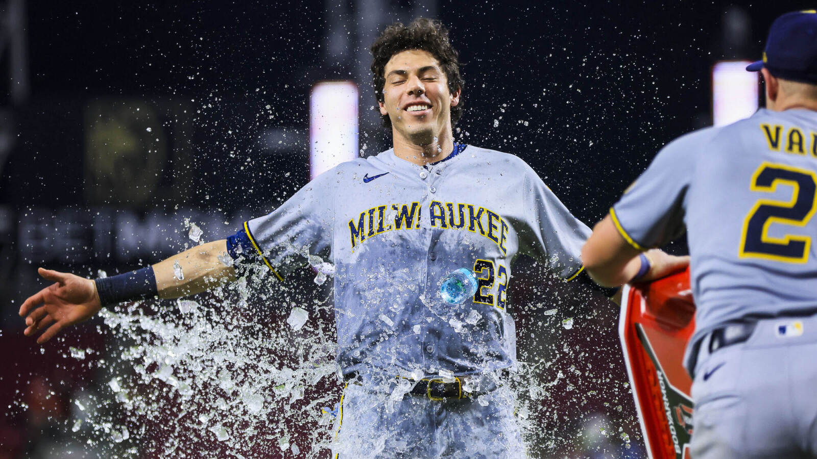 https://www.yardbarker.com/media/2/9/290bb1ae641cee3114391aef0e381857d3bc93e6/thumb_16x9/brewers-winning-streak-continues-thanks-huge.jpg?v=1