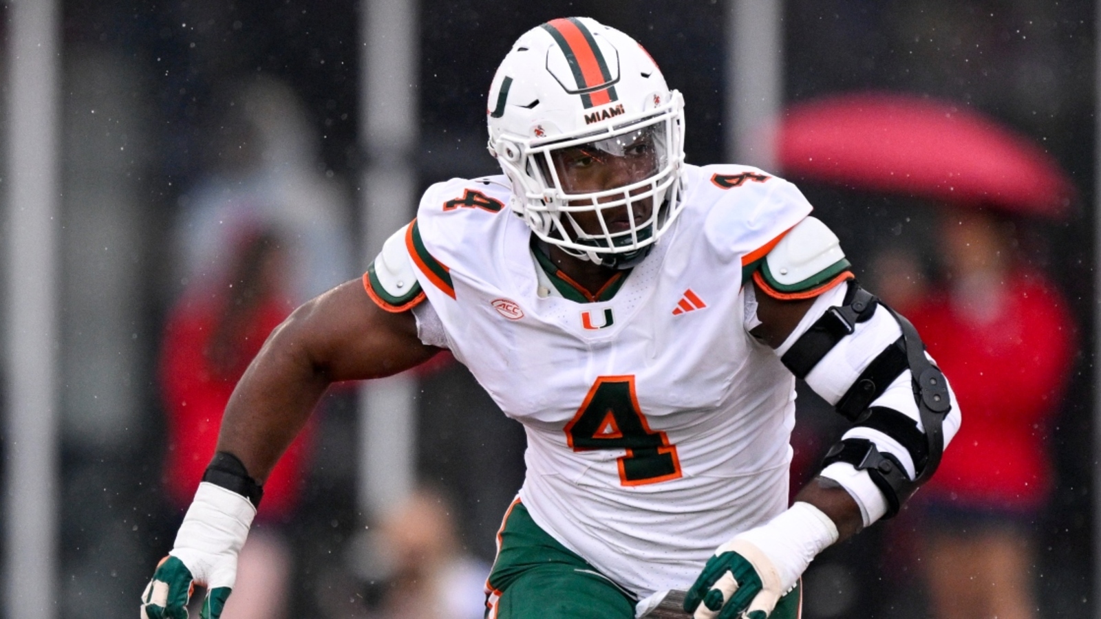Tampa Bay Buccaneers select Rueben Bain in first round of 2026 NFL Draft