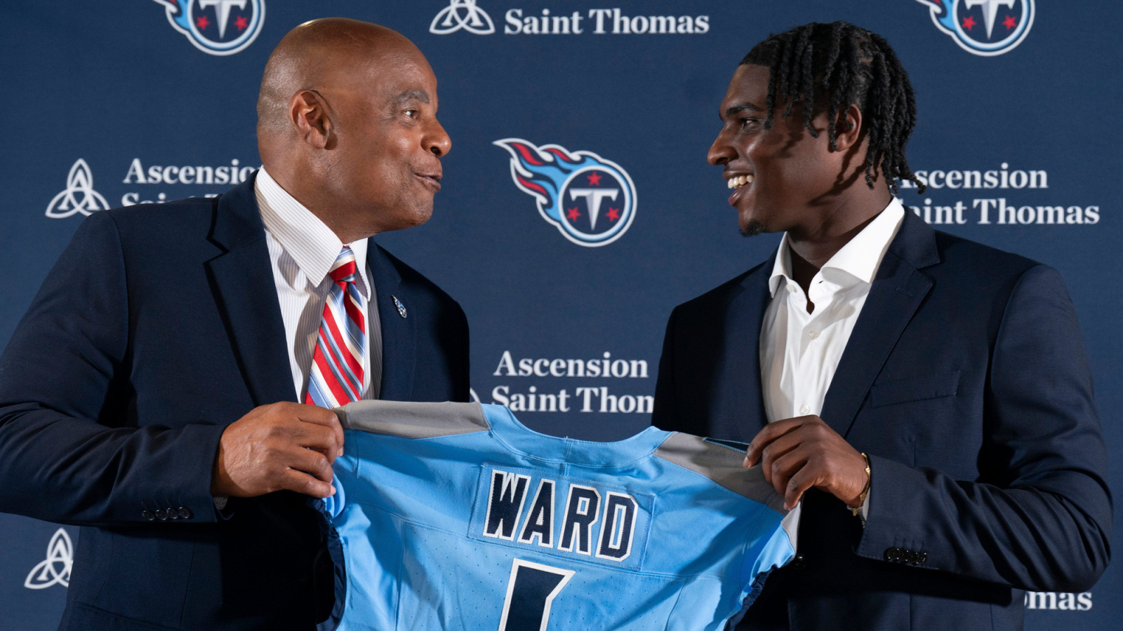https://www.yardbarker.com/media/2/9/29dae308aac0a88c9006988cf96ae3c6cee4efa1/thumb_16x9/nfl-1-overall-draft-picks-quiz.jpg?v=1