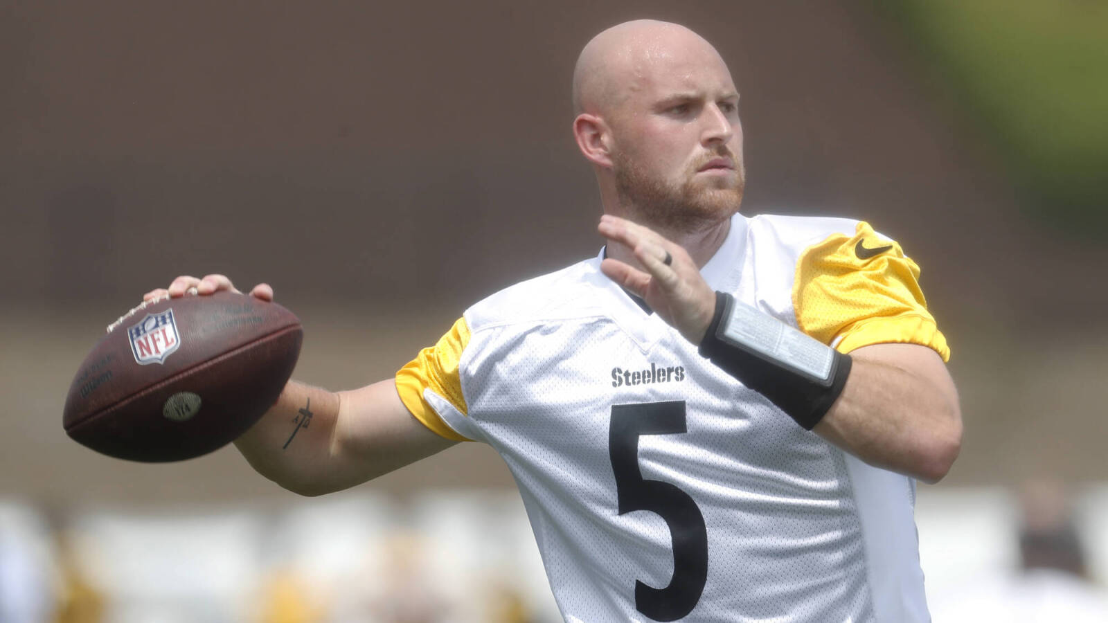 Vikings Cut Ties with Former Steelers QB Yardbarker