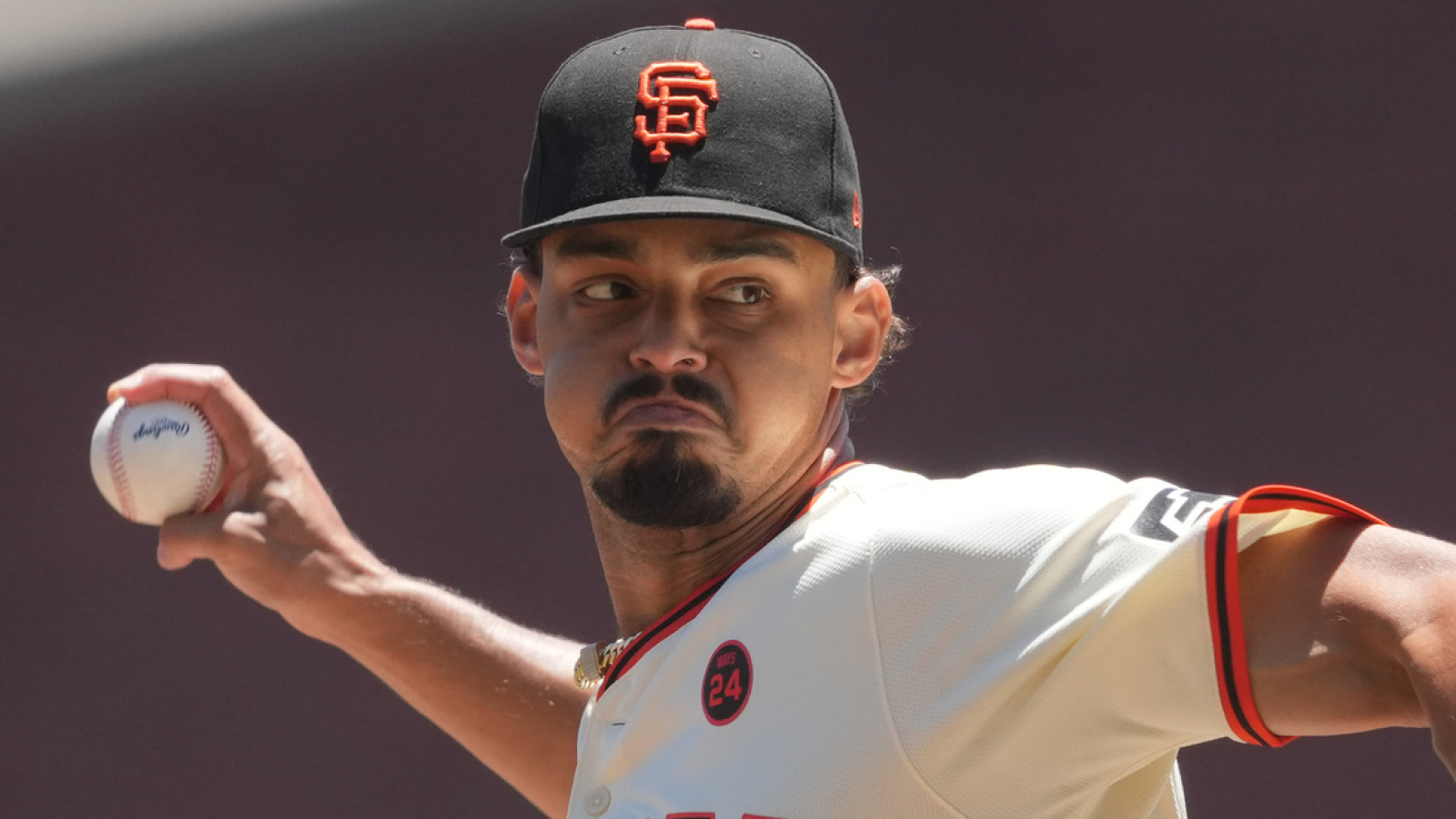 Giants place veteran RHP on injured list