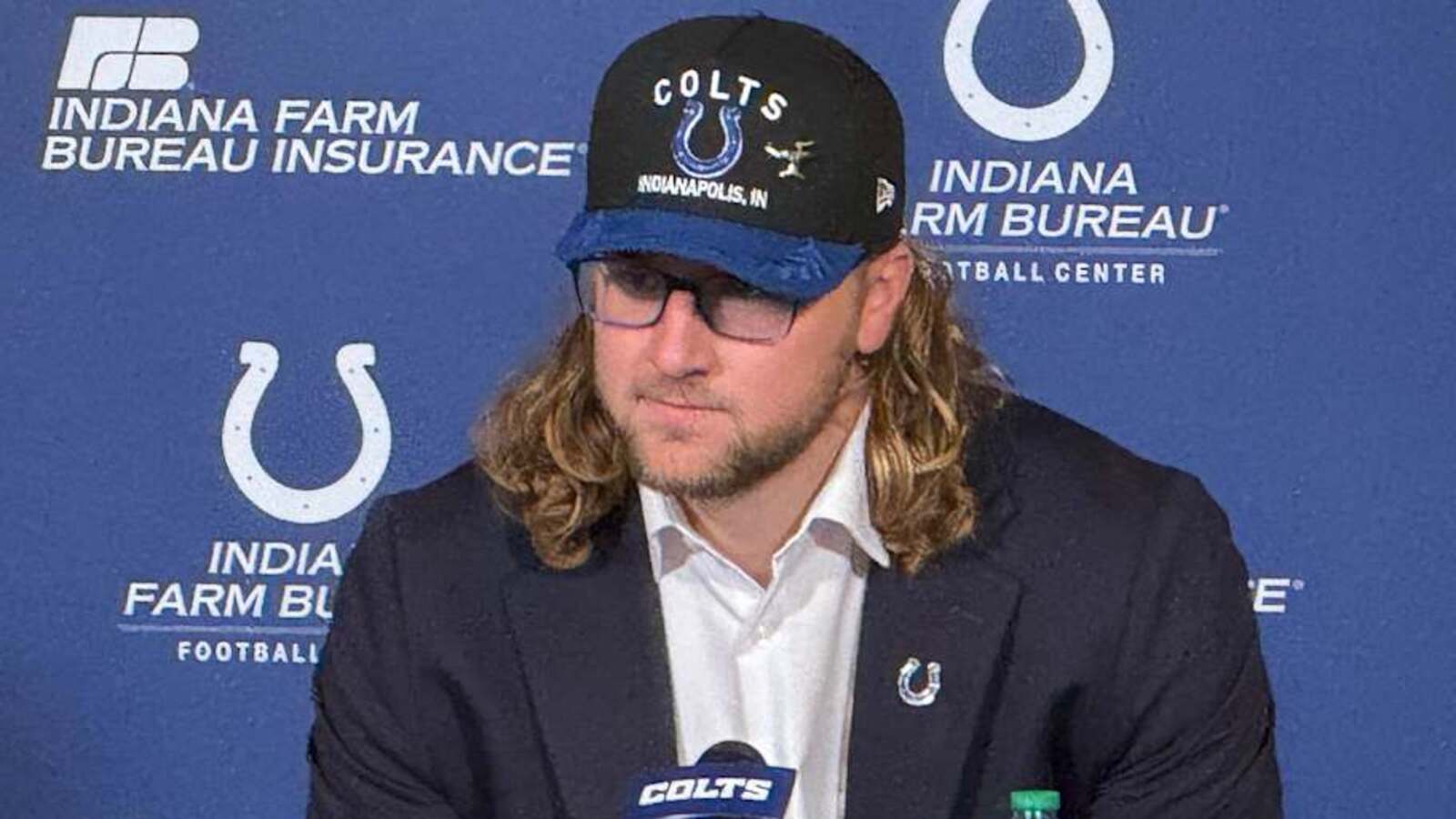 First Look at Tyler Warren, Riley Leonard in Colts Uni Revealed ...