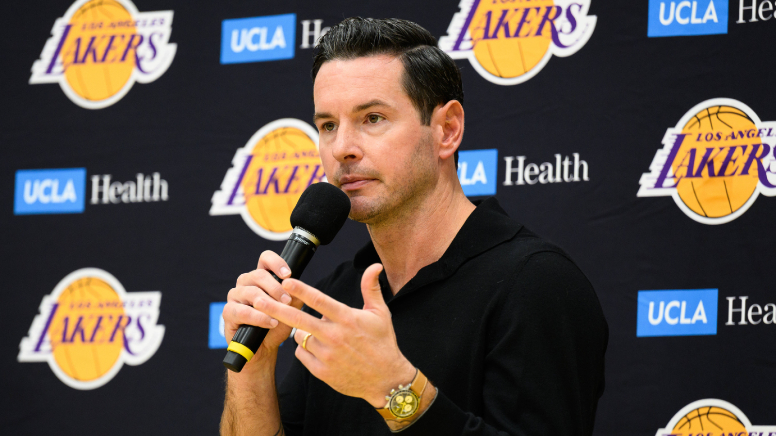 https://www.yardbarker.com/media/2/a/2a65f98cd5d9690bd68622ea6281b95ebbd16314/thumb_16x9/lakers-president-rob-pelinka-announces-stunning.jpg?v=1