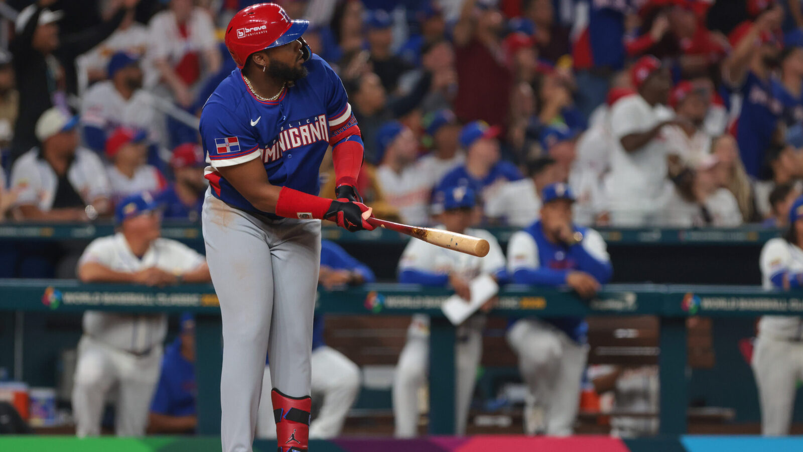 Vladimir Guerrero Jr. hits home run in statement win over Venezuela