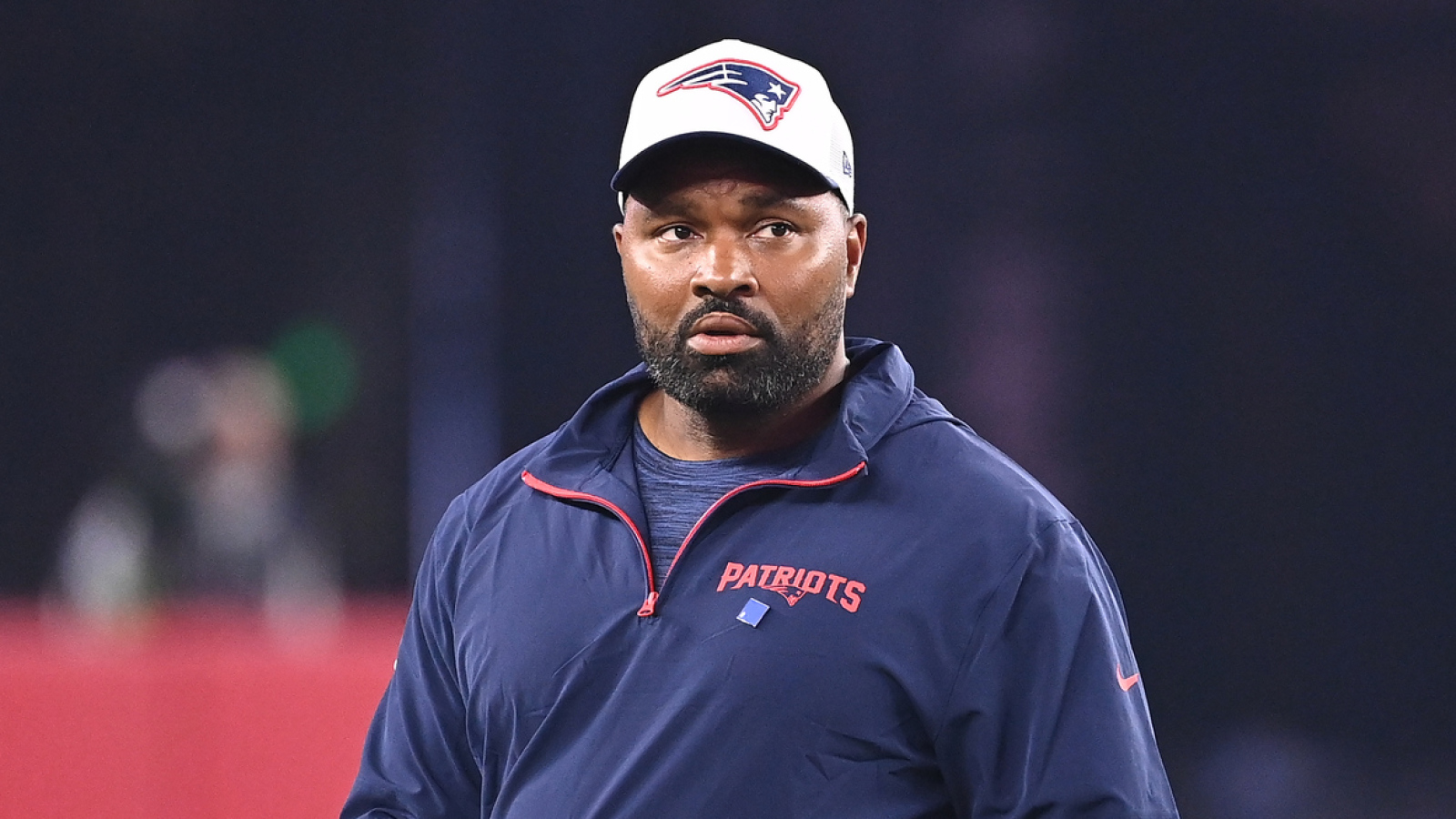 Former Patriots star sends warning to Jerod Mayo amid rumors Yardbarker