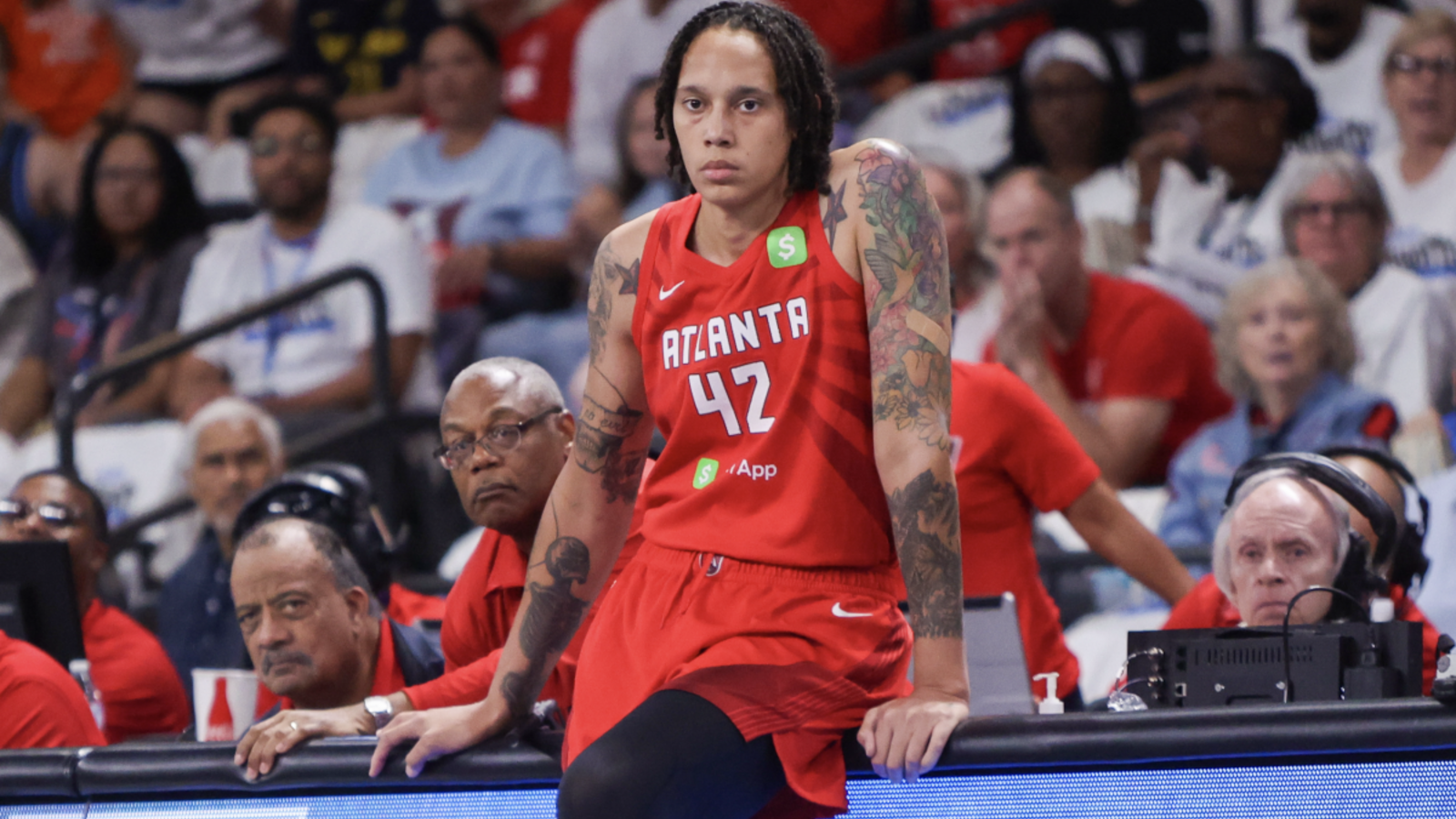 Atlanta Dream Coach Makes Opinion of Brittney Griner Clear After Benching |  Yardbarker
