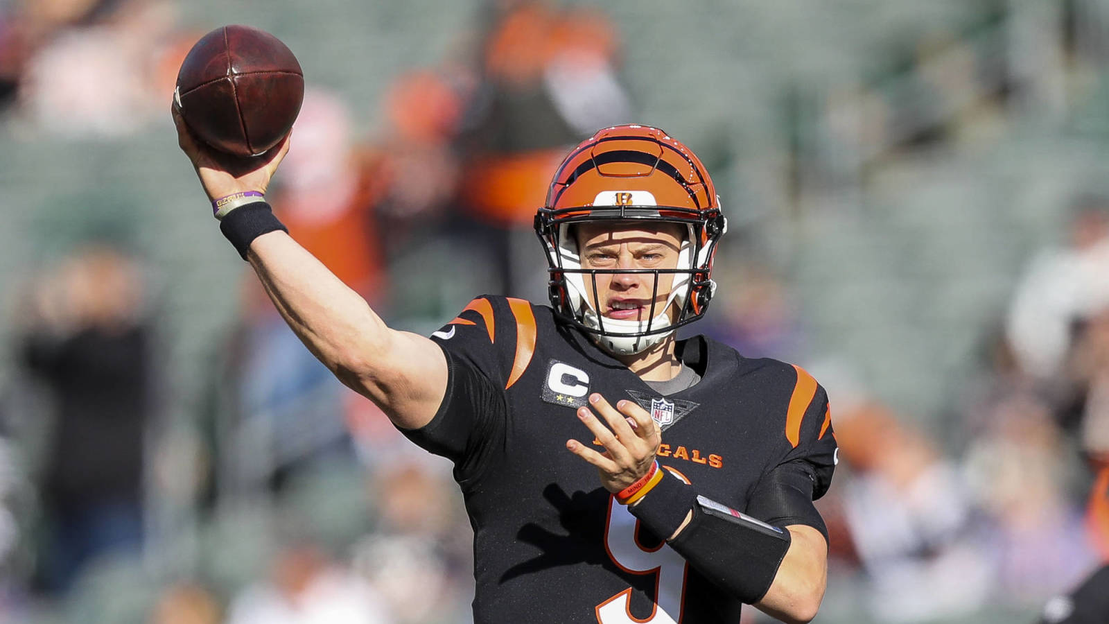 Joe Burrow, Bengals whomp Ravens to pull even in AFC North - The