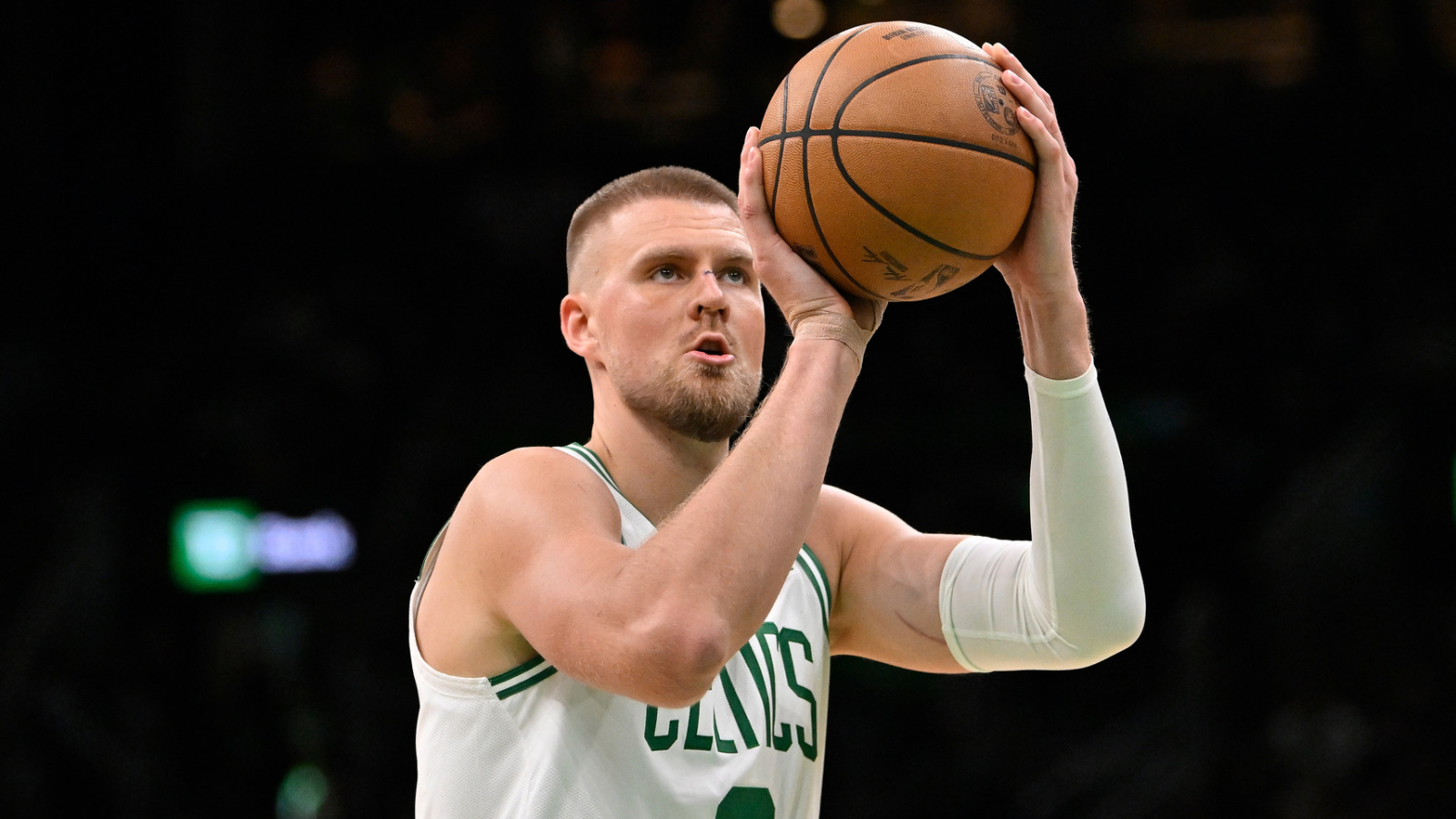 https://www.yardbarker.com/media/2/b/2b9f5f802ac0d7f89c81fb2bc23bbc29c2ce95ba/thumb_16x9/celtics-complete-predraft-salary-dumps-kristaps.jpg?v=1