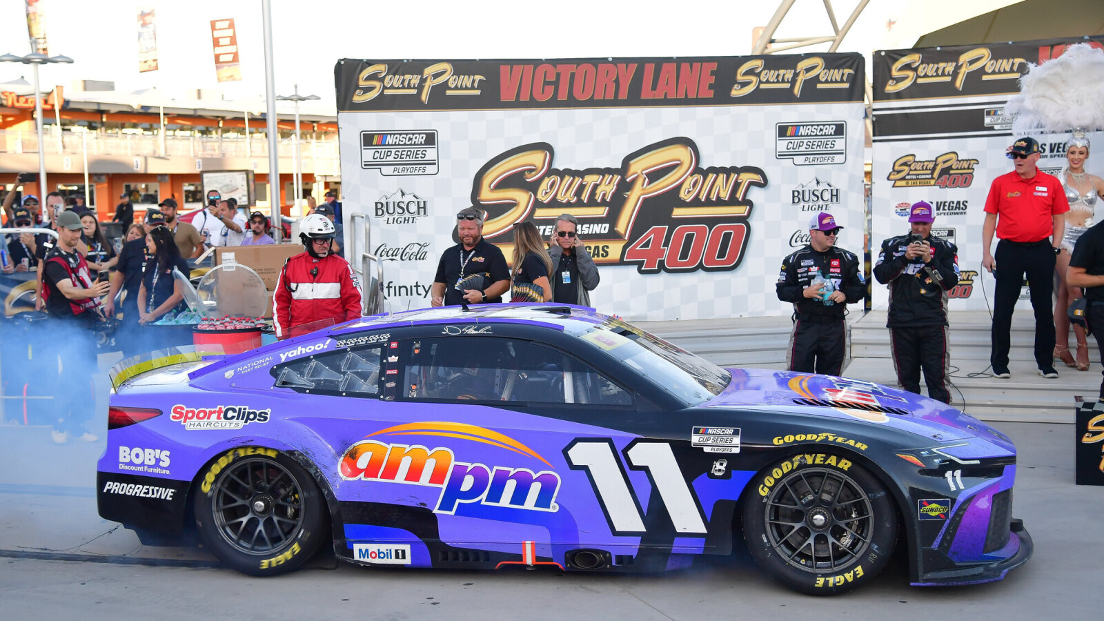 https://www.yardbarker.com/media/2/b/2bc6e46aaae19d563ab2a946c404de4490b3112f/thumb_16x9/joe-gibbs-racing-leaving-footprint-on-nascars.jpg?v=1