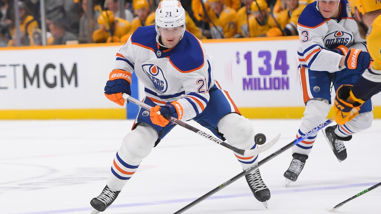 Edmonton Oilers player pokes fun at local media, Is the NHL considering ...