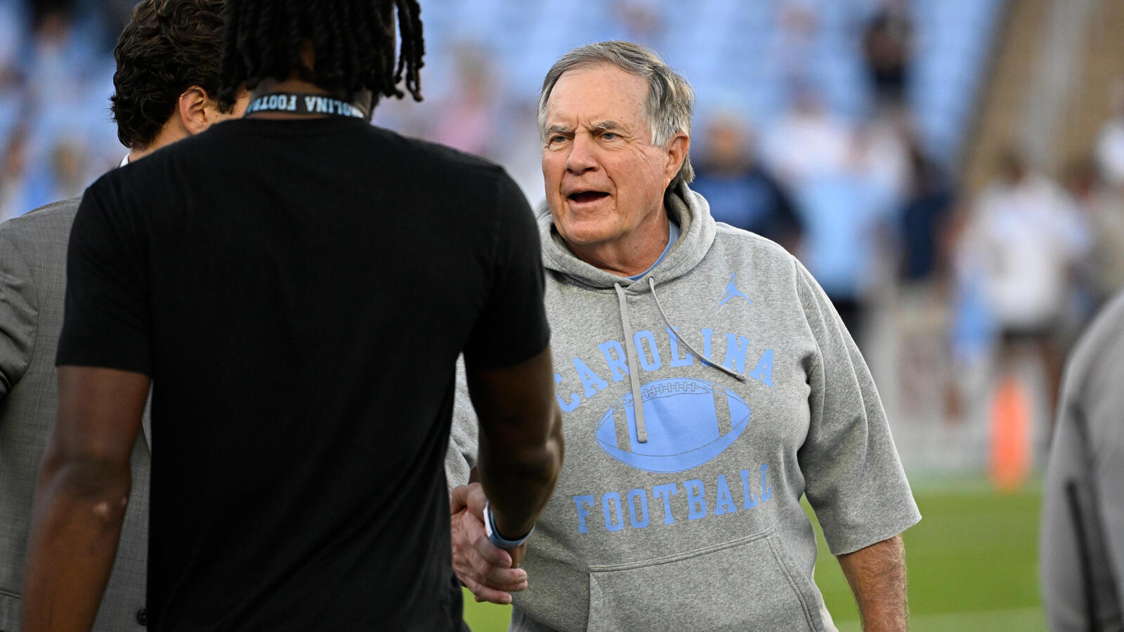 https://www.yardbarker.com/media/2/c/2c9d9398af14a639abbc9c9fde398230b29879a0/thumb_16x9/sep-1-2025-chapel-hill-north-carolina-usa-north.jpg