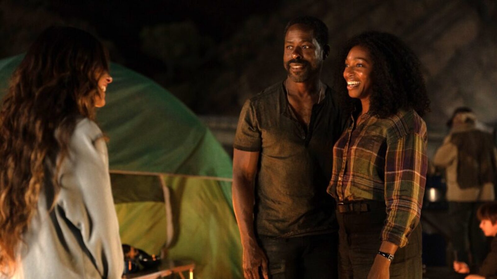 Will Teri Find Out About Xavier & Dr. Torabi in ‘Paradise’ Season 3 ...