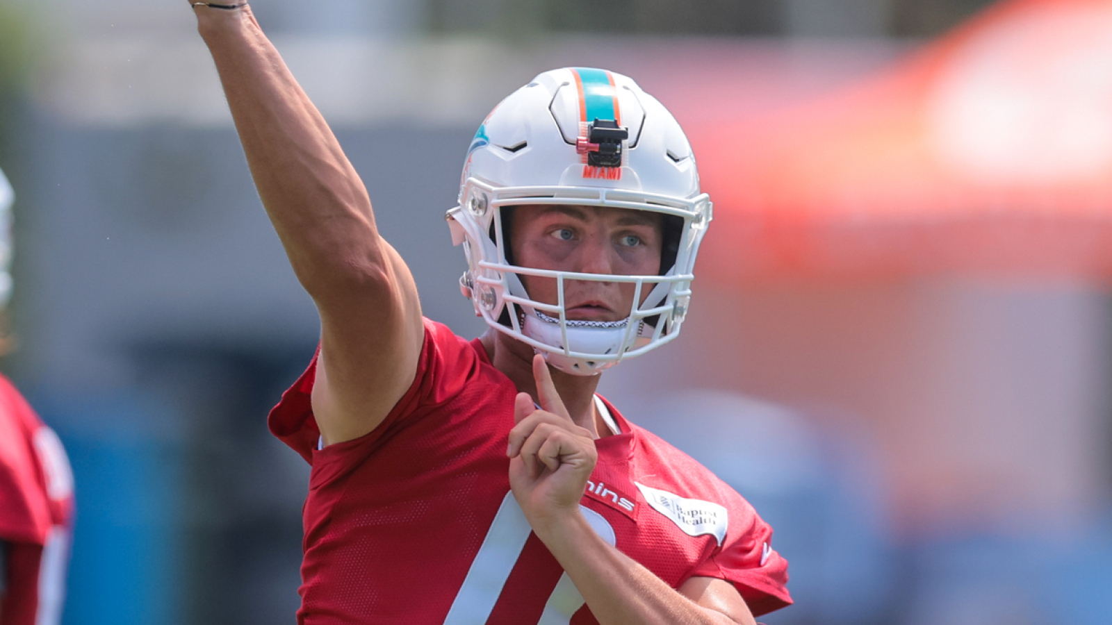 https://www.yardbarker.com/media/2/c/2cb42c1341b063d8dc855ff88929a003efb79945/thumb_16x9/zach-wilson-discusses-he-took-away-failed-jets.jpg?v=1