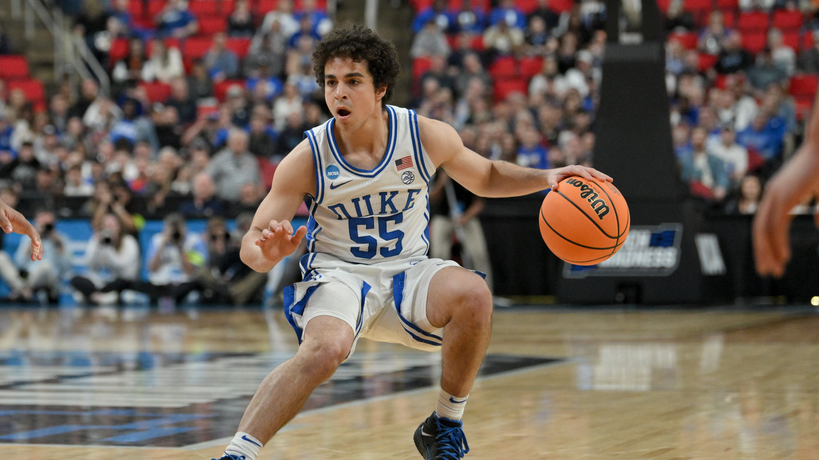 Watch: Duke 5-foot-8 former walk-on scores in March Madness game ...